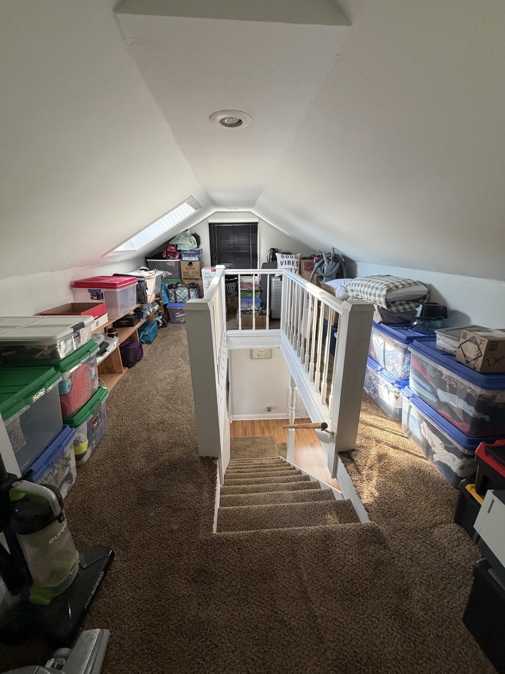 https://zimg.paragon.ice.com/ParagonImages/Property/PH/AABRKY/61003/4/0/0/419651bc0b877bdf2e01921b9c9022c8/0/e3225e9f4dba099cbf39a392ae28a396/61003-ceb17fd3-a820-4902-a77e-3e1663f6ad6c.JPG