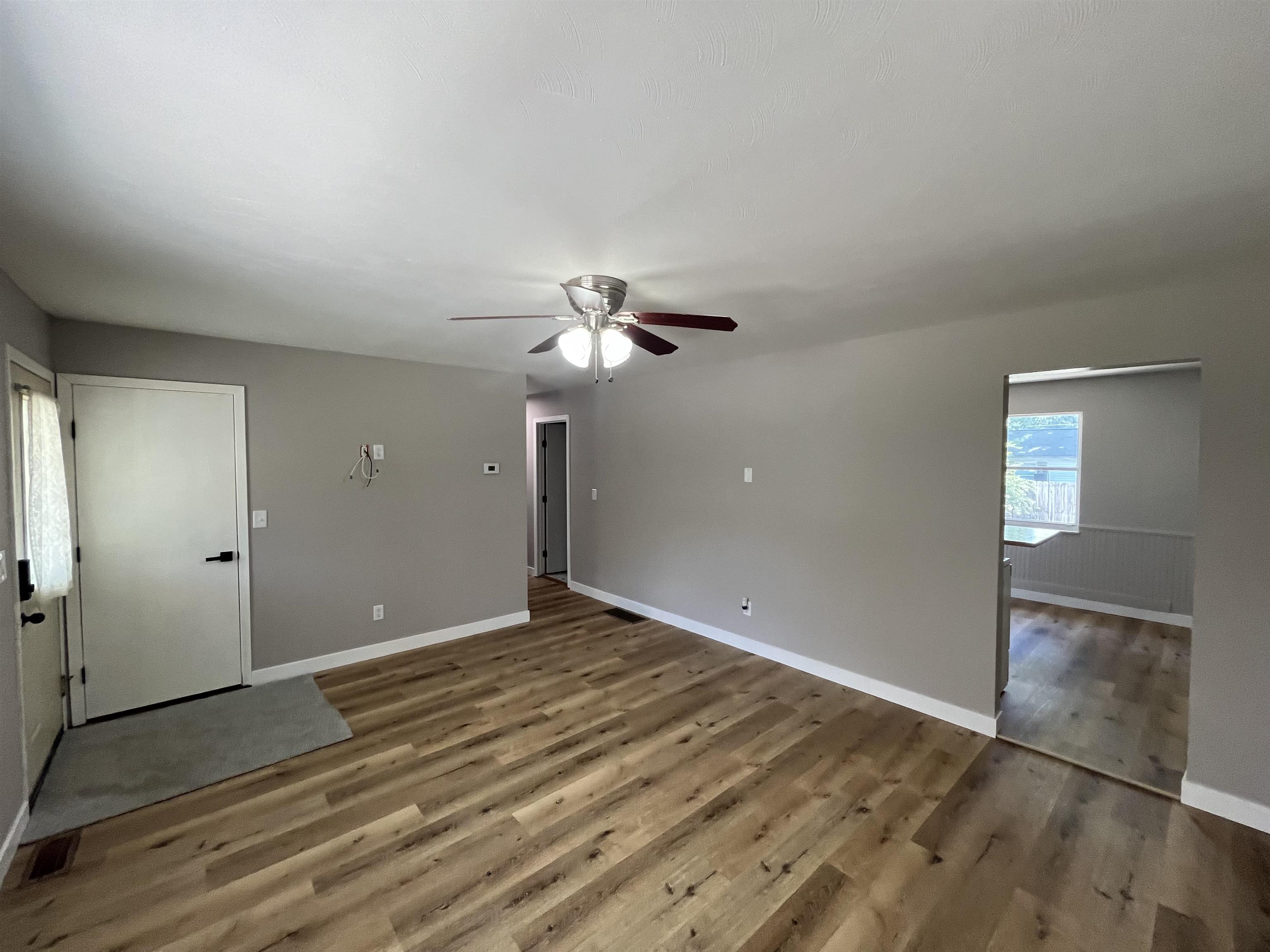 https://zimg.paragon.ice.com/ParagonImages/Property/PH/AABRKY/61005/4/0/0/91b6564255d1914dc17145a3cc12a78e/0/d4d2bd76c5c227580ef9b93543334d7f/61005-a797edec-c543-402a-a5ba-8b20f3dda422.JPG