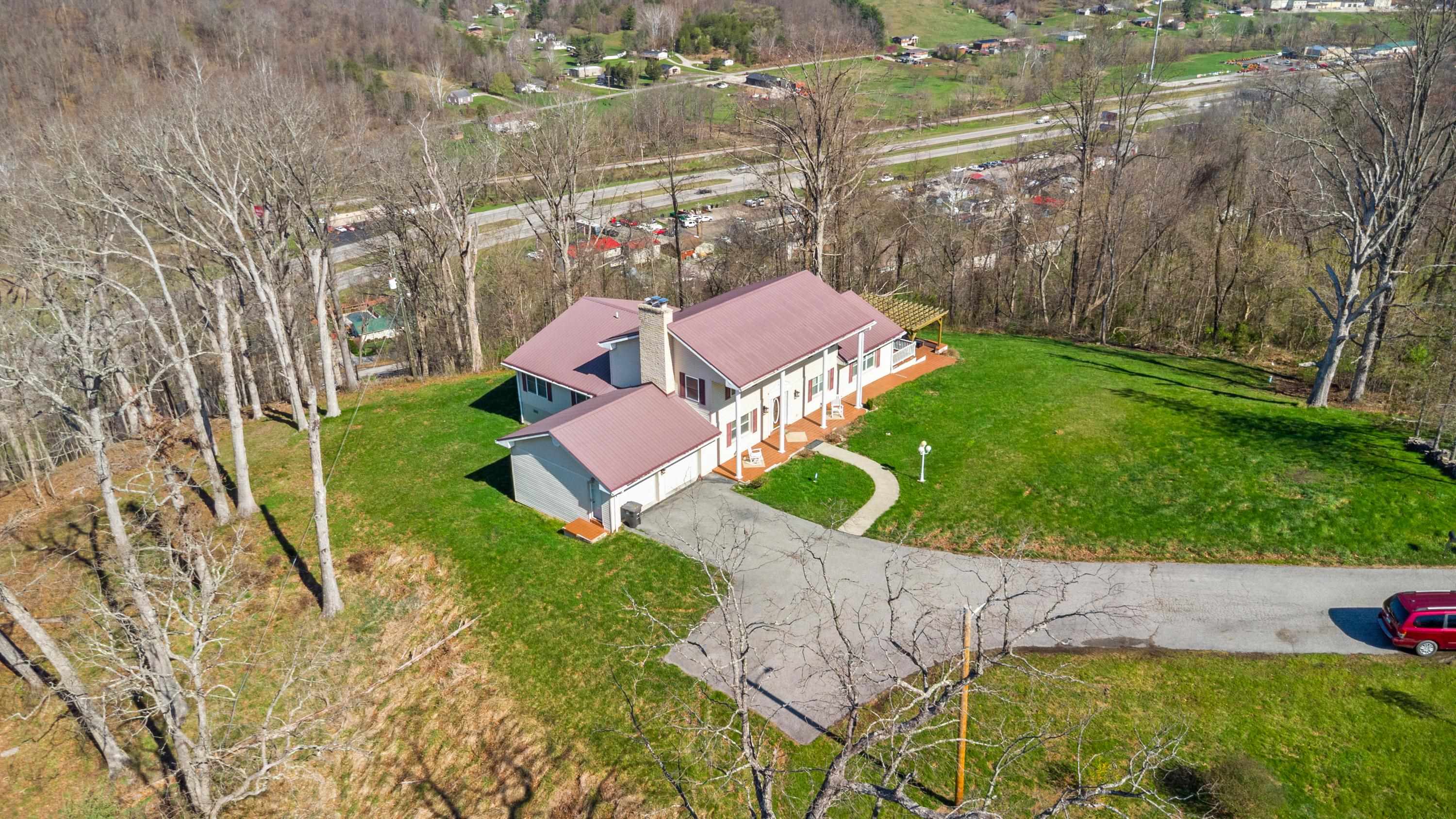 https://zimg.paragon.ice.com/ParagonImages/Property/PH/AABRKY/61009/1/0/0/7ed97ad6c845edc0728e2ebd78894af3/0/4eda7e56e3b54ae3f86e2ef32d303678/61009-8b58739b-876f-46cc-a570-140112934425.JPG