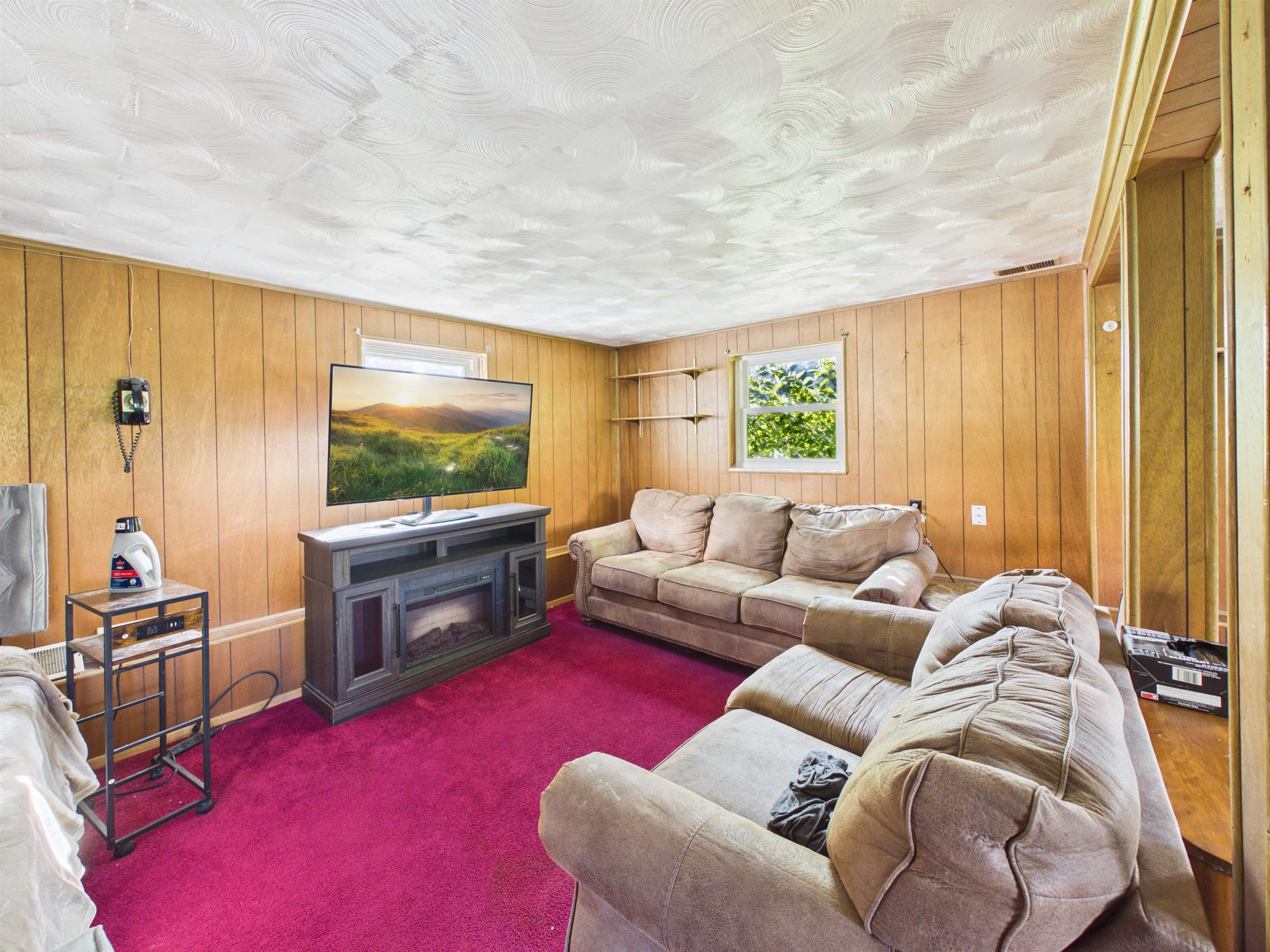 https://zimg.paragon.ice.com/ParagonImages/Property/PH/AABRKY/61011/12/0/0/b688590b80d2c8218df759a3ff1b24a3/0/9ddcce4bbf391c7872f3533a00064761/61011-129e2142-4e35-4f42-ae46-43e9b73590f7.JPG