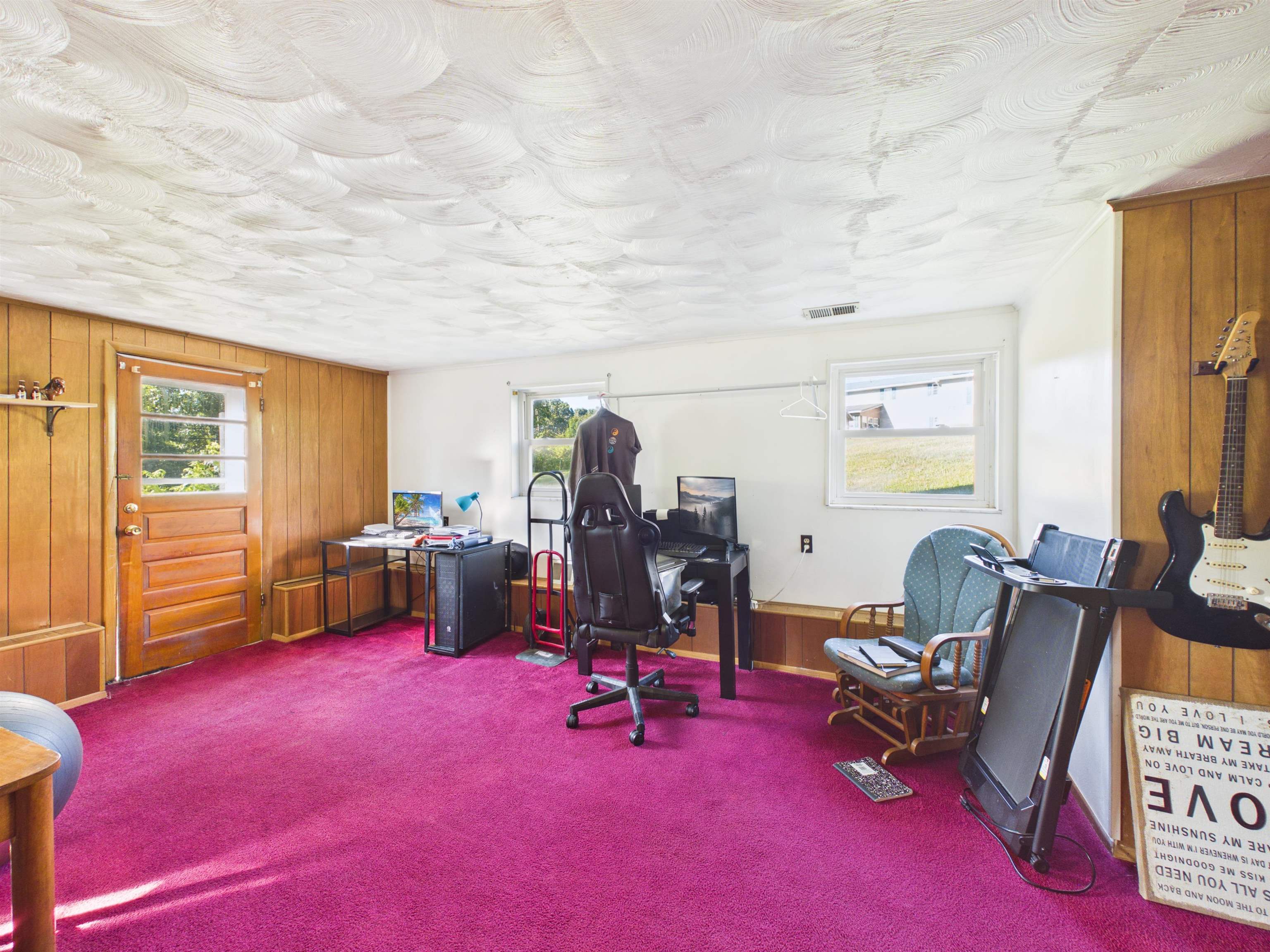 https://zimg.paragon.ice.com/ParagonImages/Property/PH/AABRKY/61011/13/0/0/7b0d4c2e4ee7eb0b45a084ae231db30e/0/9ddcce4bbf391c7872f3533a00064761/61011-8cf2793d-e59e-4d71-ae13-c859c10b2b8e.JPG