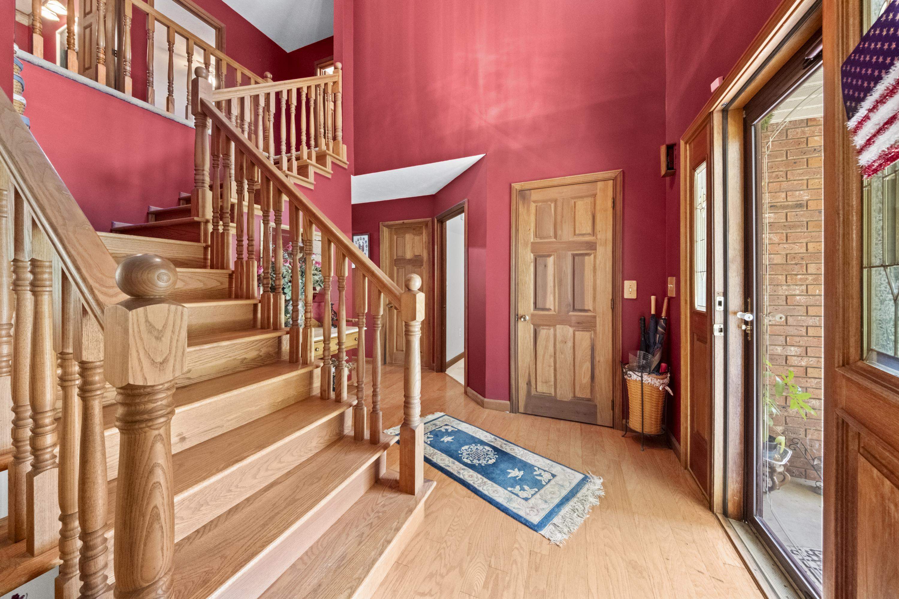 https://zimg.paragon.ice.com/ParagonImages/Property/PH/AABRKY/61013/2/0/0/a5107e0d2e38ba31b9387c03ff04a4c1/0/56de28555cc7d24616f32c8d4b969a45/61013-0d1bb06e-ccac-48b8-94c7-b3d006dccd1d.JPG