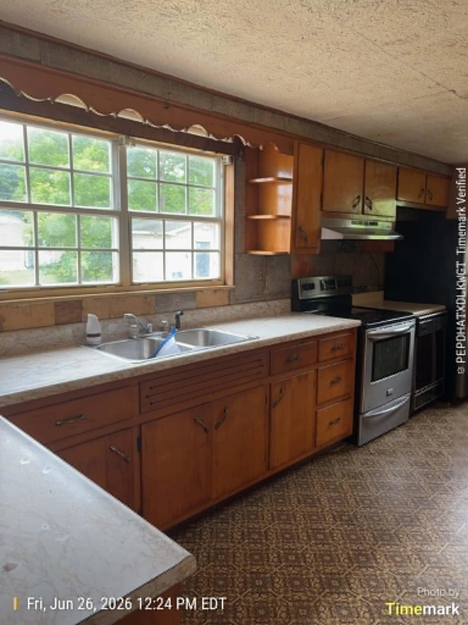 https://zimg.paragon.ice.com/ParagonImages/Property/PH/AABRKY/61016/4/0/0/89ac9cbfb90e4f547a9602cd2a4ba500/0/4c8a7dd671d24b930791aa6846c666a0/61016-768ebb68-a2fd-4351-867f-50fb215f6729.JPG