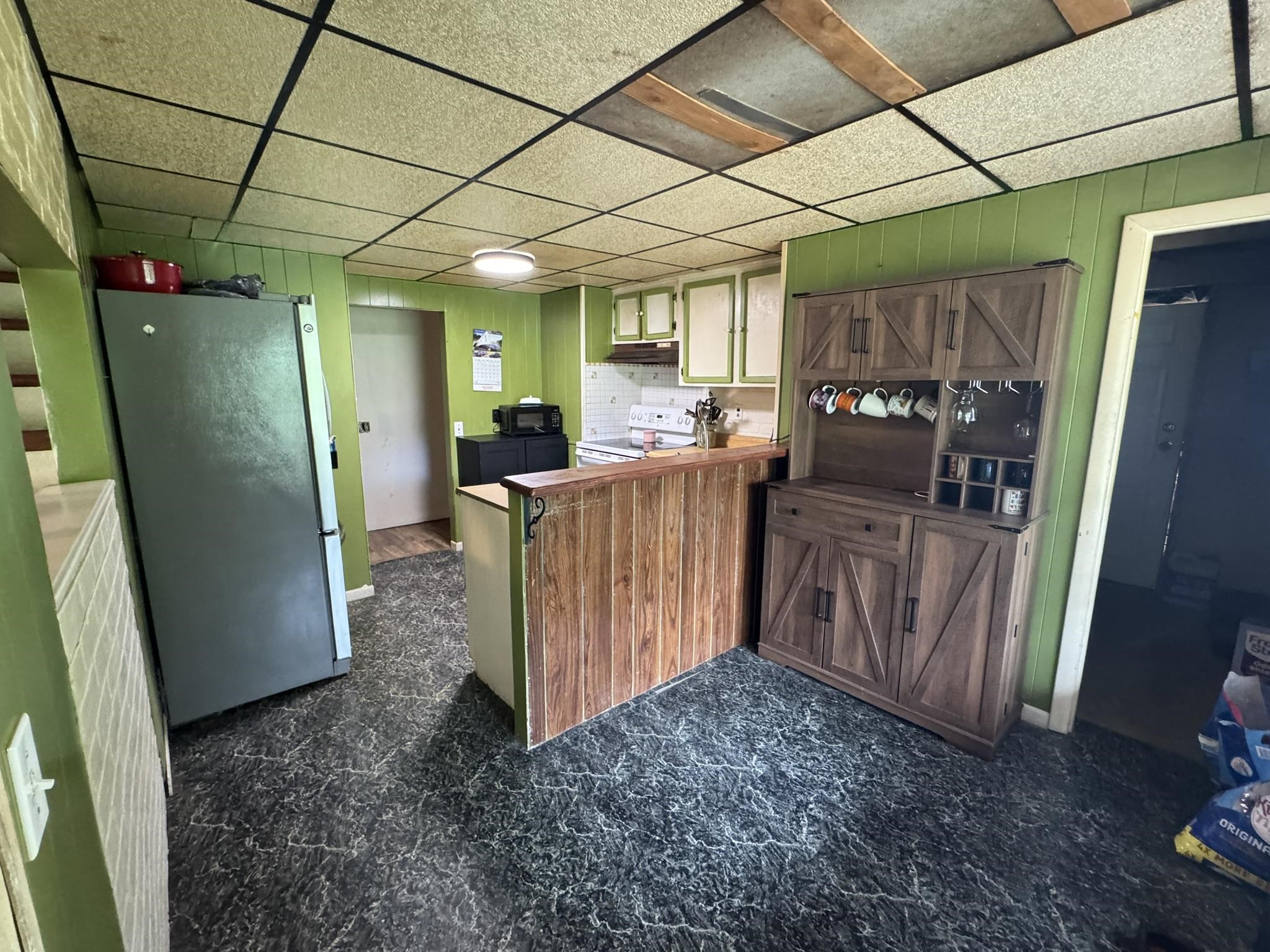 https://zimg.paragon.ice.com/ParagonImages/Property/PH/AABRKY/61022/6/0/0/8847abf4f2ea0722c3f46d8ecb7869be/0/63e8c35d27b6b23f8b16af40cc563a6b/61022-43ff8e61-ff3c-4b81-9373-8e5e0e0e85ad.JPG