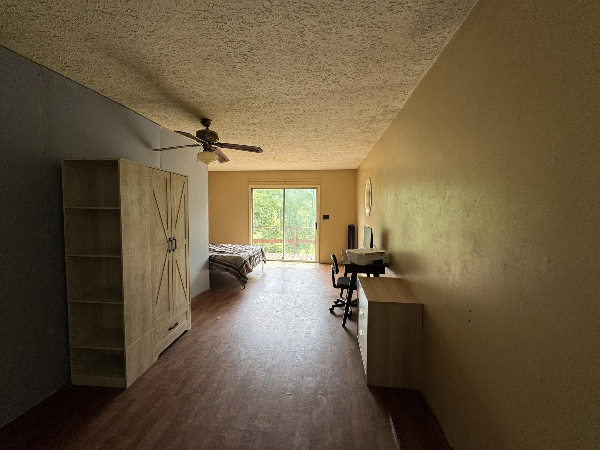https://zimg.paragon.ice.com/ParagonImages/Property/PH/AABRKY/61022/9/0/0/e5c7f7dc3cfda0aededae2a3bc6024fc/0/63e8c35d27b6b23f8b16af40cc563a6b/61022-fcf7d420-5fac-4077-814f-2df4ae41339b.JPG