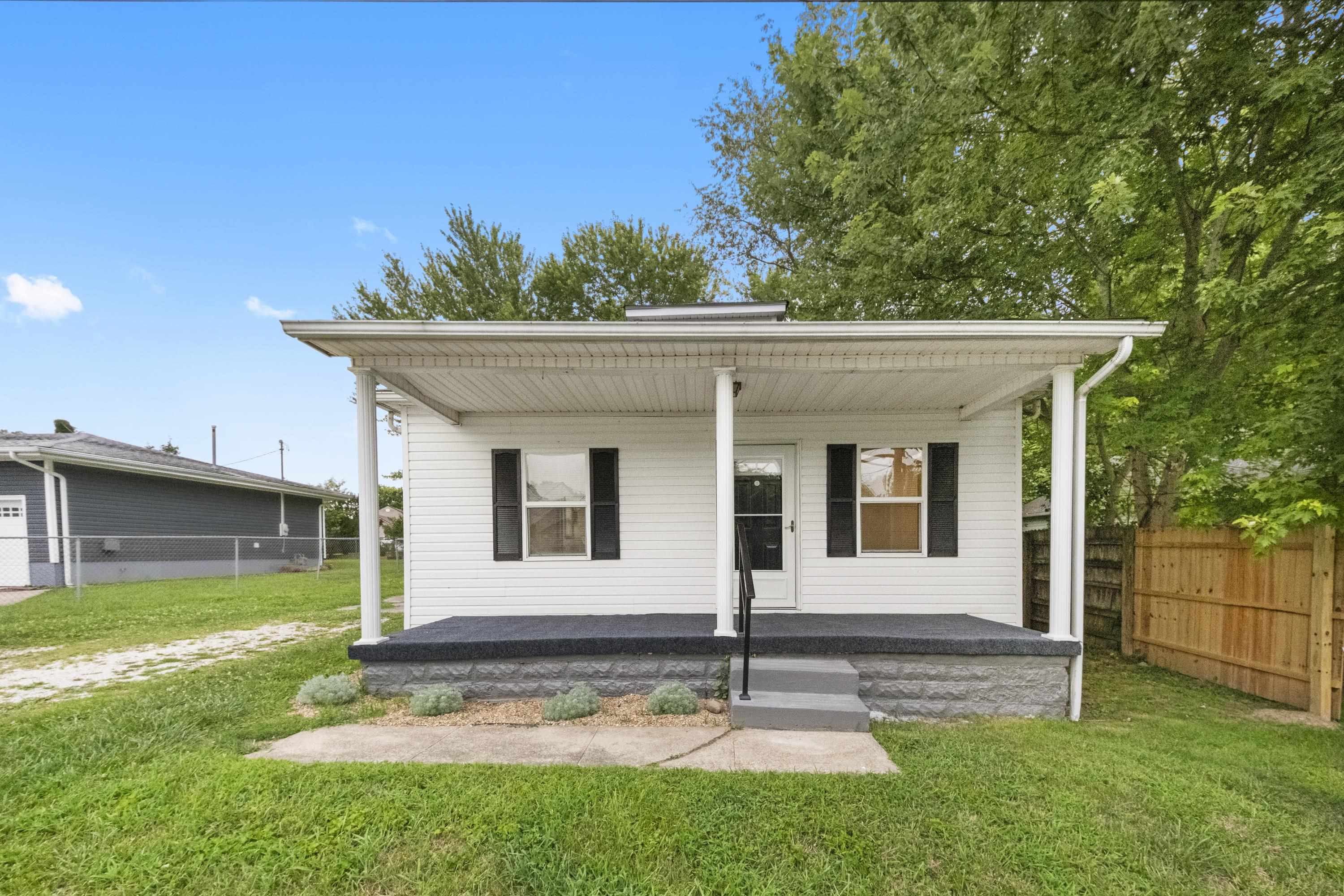 https://zimg.paragon.ice.com/ParagonImages/Property/PH/AABRKY/61024/1/0/0/f88aee8d027998321f63dfec69fa677a/0/f9202c30d3df7d8300912229b24838c8/61024-e4790fd2-3246-4277-9701-8e023b3b127c.JPG