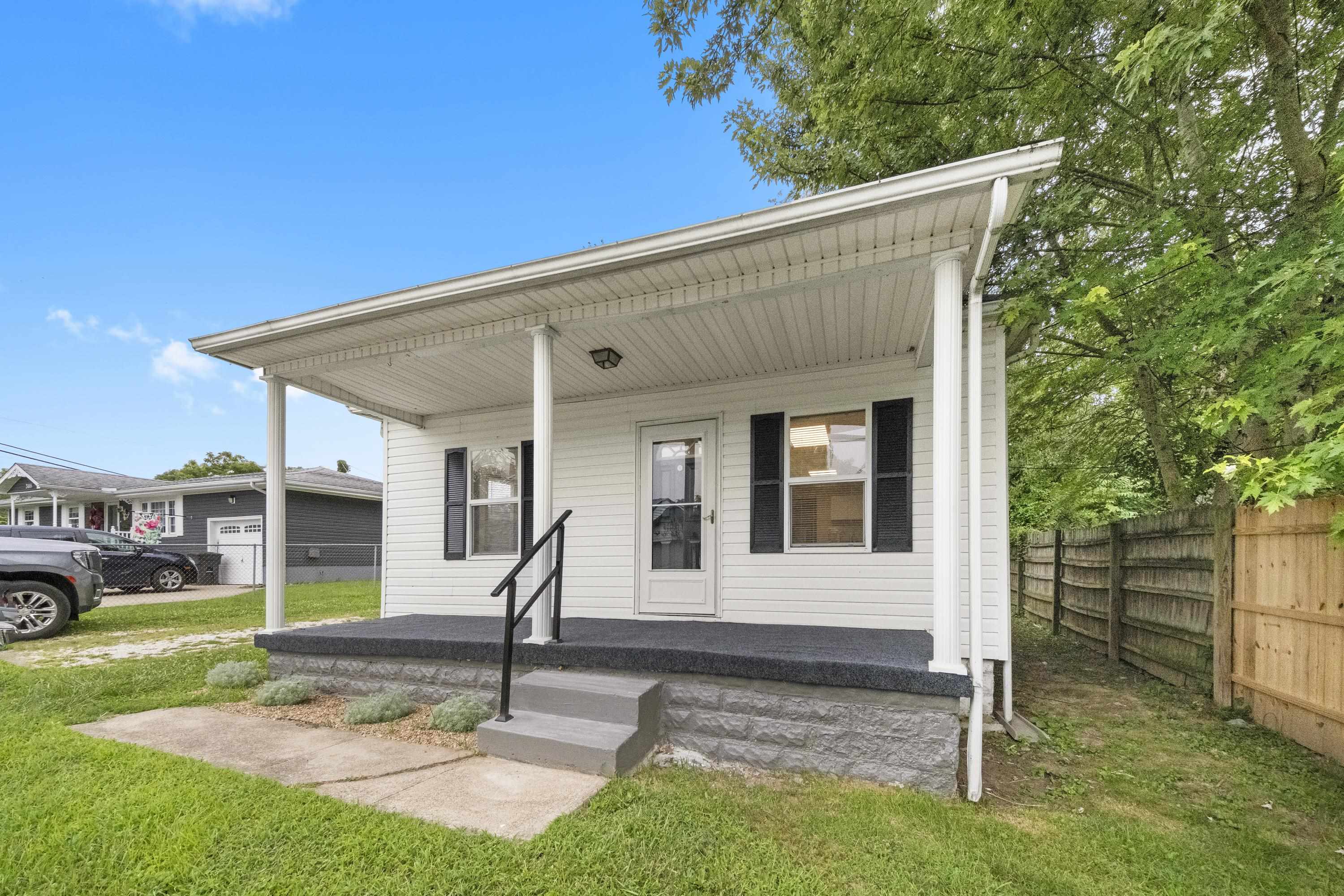 https://zimg.paragon.ice.com/ParagonImages/Property/PH/AABRKY/61024/2/0/0/0d66ec8114f1085e4e2372a3b5305550/0/f9202c30d3df7d8300912229b24838c8/61024-62f80209-7d93-449b-886f-c6174ce287fb.JPG