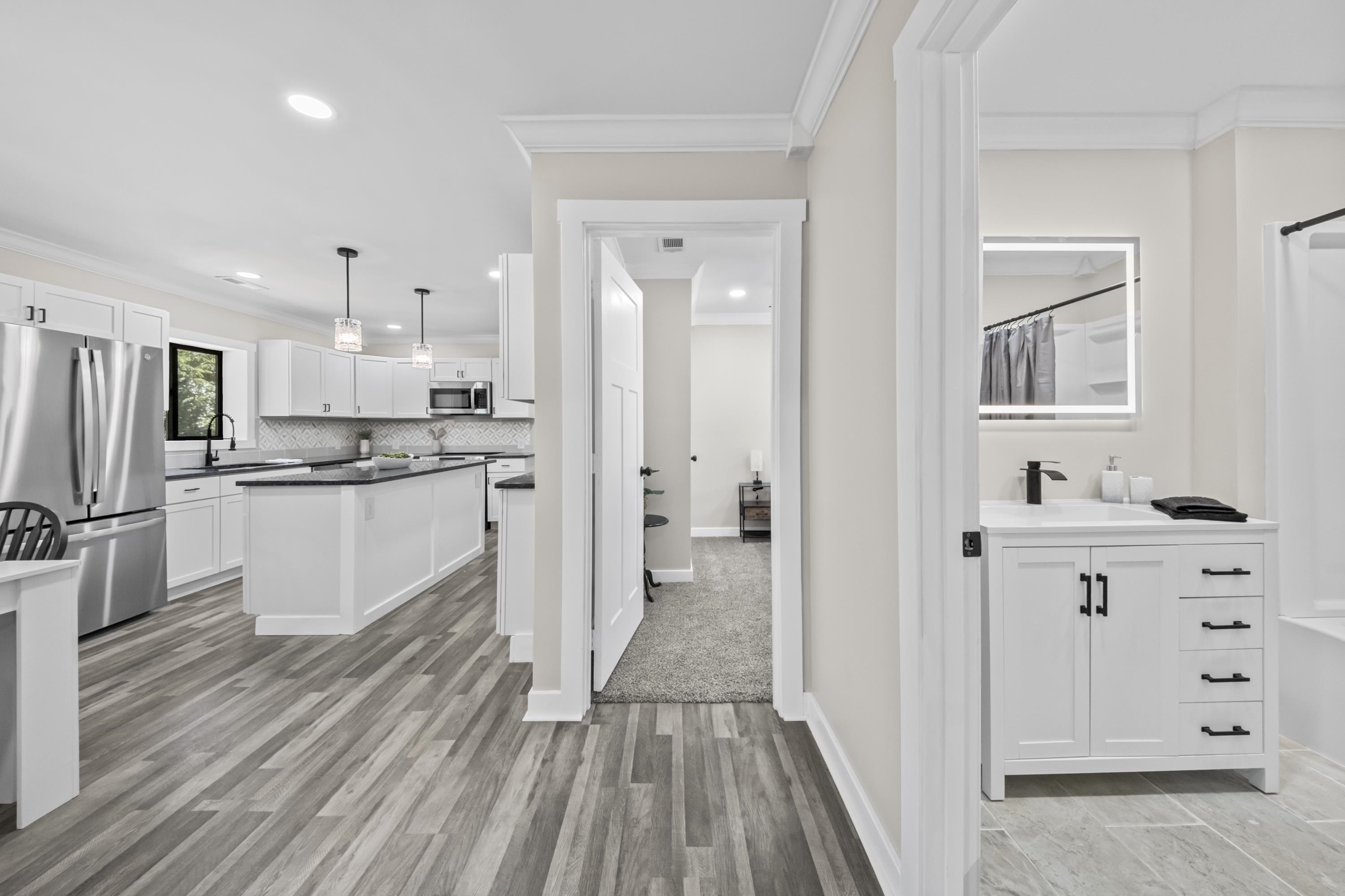 https://zimg.paragon.ice.com/ParagonImages/Property/PH/AABRKY/61027/10/0/0/ade378c974a49f1583737769e5f6ef67/0/d273751e3009b23052ba22bbff2fb6ea/61027-8b10b35b-8b92-49ce-92f3-ab74e035e8ab.JPG