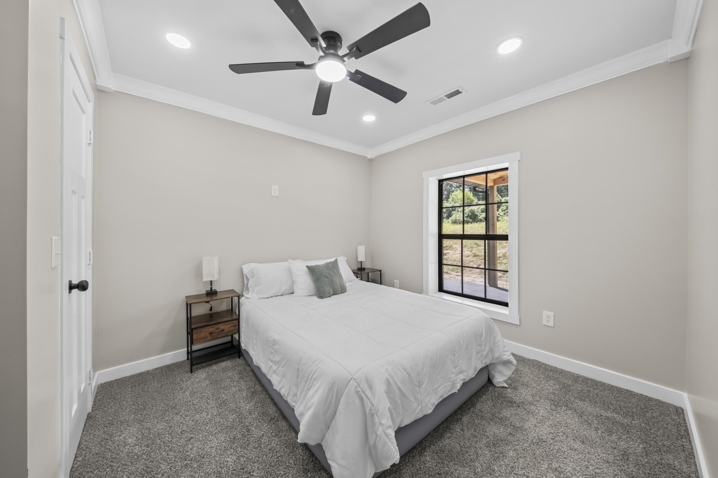 https://zimg.paragon.ice.com/ParagonImages/Property/PH/AABRKY/61027/12/0/0/d0b1eb0f5fe69b2fb48ca69f1970aab3/0/d273751e3009b23052ba22bbff2fb6ea/61027-2073a4aa-2842-441b-8c68-684e69009bde.JPG