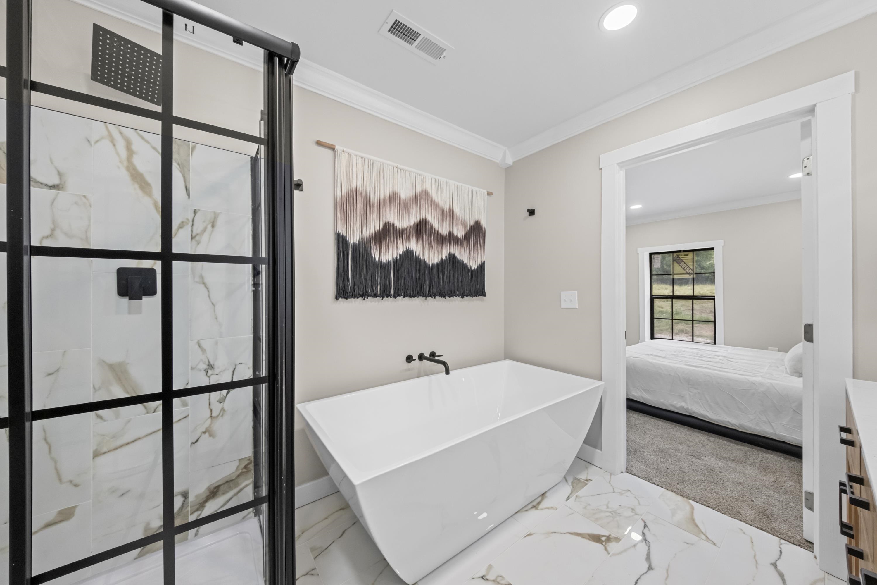 https://zimg.paragon.ice.com/ParagonImages/Property/PH/AABRKY/61027/9/0/0/25d379cfaf8d935dfb7b0a2022977bd8/0/d273751e3009b23052ba22bbff2fb6ea/61027-471e882f-db00-4e0e-8a8a-6e4b362b2b75.JPG
