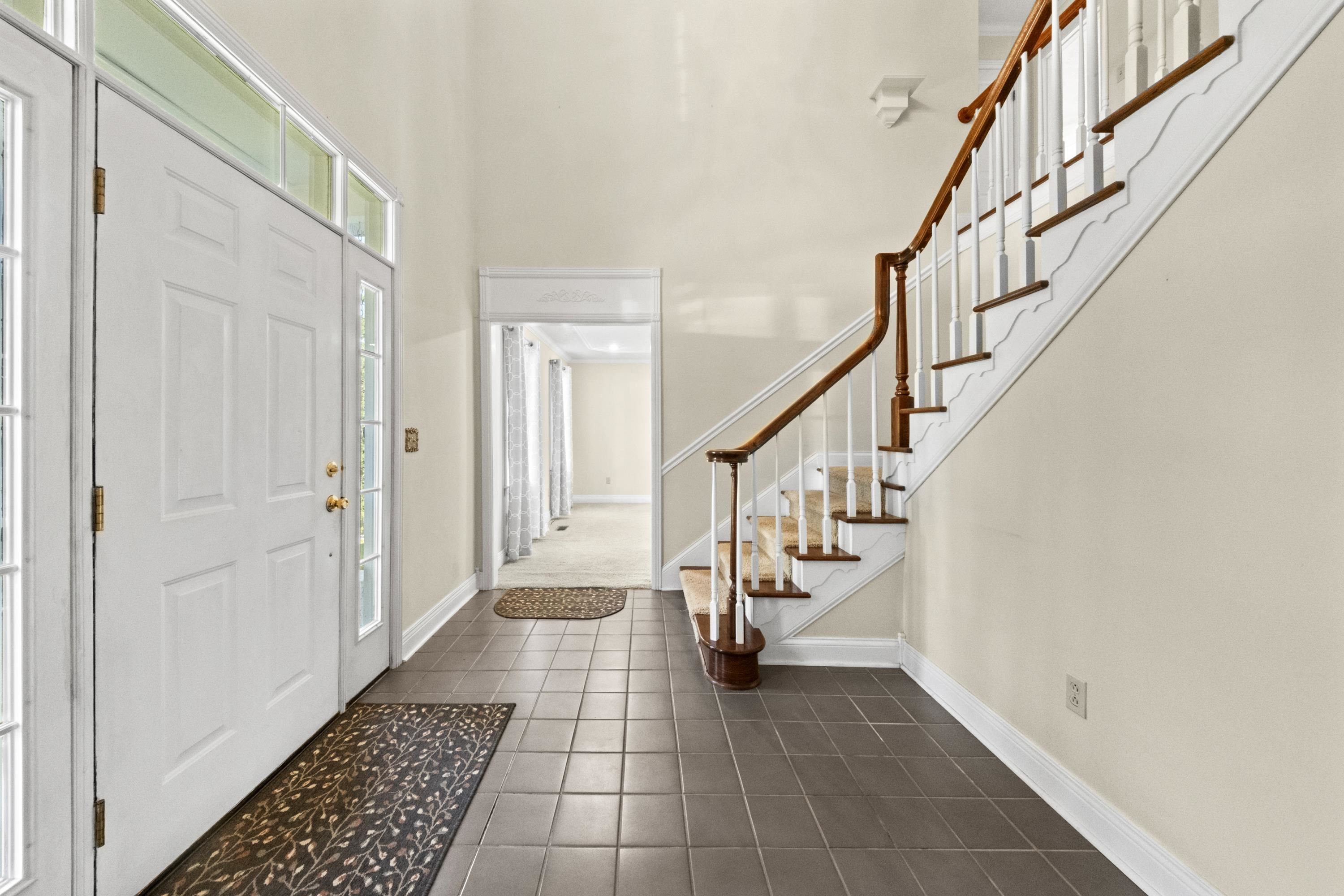 https://zimg.paragon.ice.com/ParagonImages/Property/PH/AABRKY/61028/1/0/0/5f2cc2d4b092427283e553d619538ccf/0/6239de1358d0325cb4cbb47656f01765/61028-d204892e-877b-42c7-bc83-4dfcfc47d72b.JPG