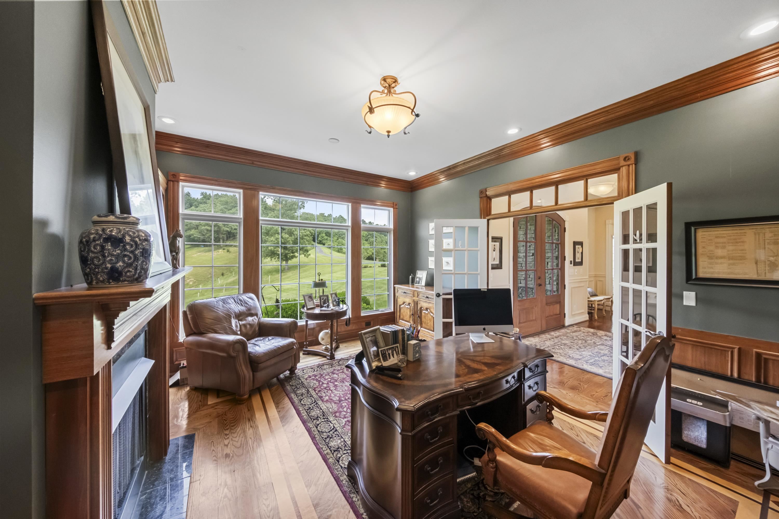 https://zimg.paragon.ice.com/ParagonImages/Property/PH/AABRKY/61031/3/0/0/3f872d93abeb0698f12727e1f5670508/0/599e1194a946044f4f431c8ba00580f8/61031-9fd9fbf5-d5cb-40e0-b01c-82ff8805f8ec.JPG