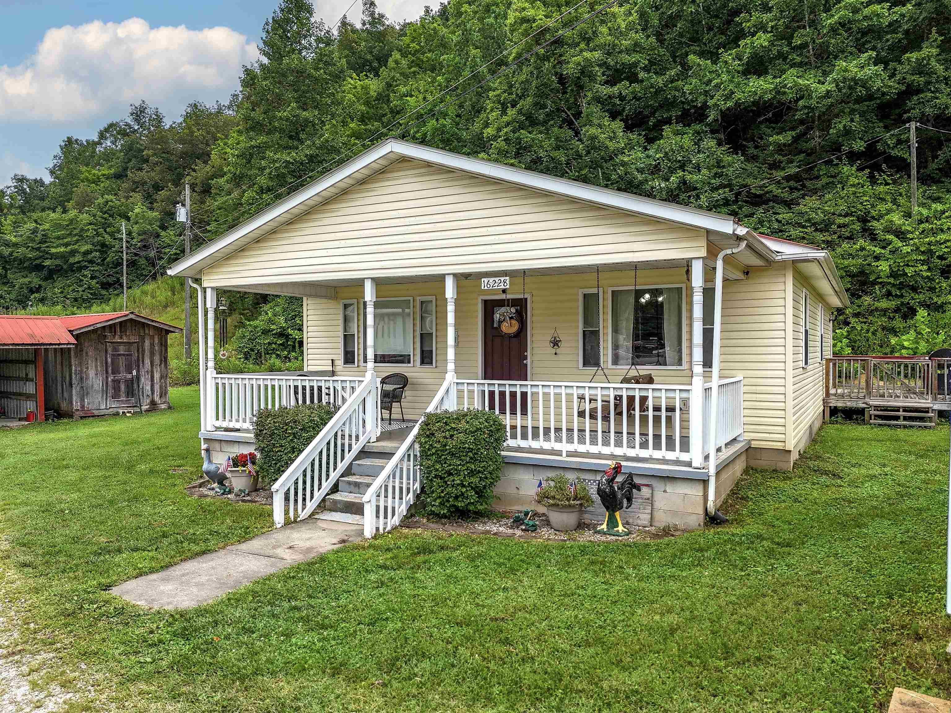 https://zimg.paragon.ice.com/ParagonImages/Property/PH/AABRKY/61032/2/0/0/8b0efc4d3f1e644693c97083d88e8e2c/0/0072f61d422860058ad0f93ea4c8ba6a/61032-8e90483c-03b5-4ae0-a59d-ae5f86fa7387.JPG