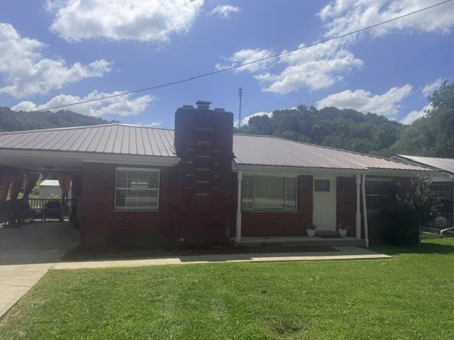 https://zimg.paragon.ice.com/ParagonImages/Property/PH/AABRKY/61051/1/0/0/5829f5f39bb23502264a0c1b8b6adb9a/0/c92a9e360654bf945efd5bcddd0c8579/61051-8eb70286-ca21-4f34-9e1b-ea11f358c7d3.JPG