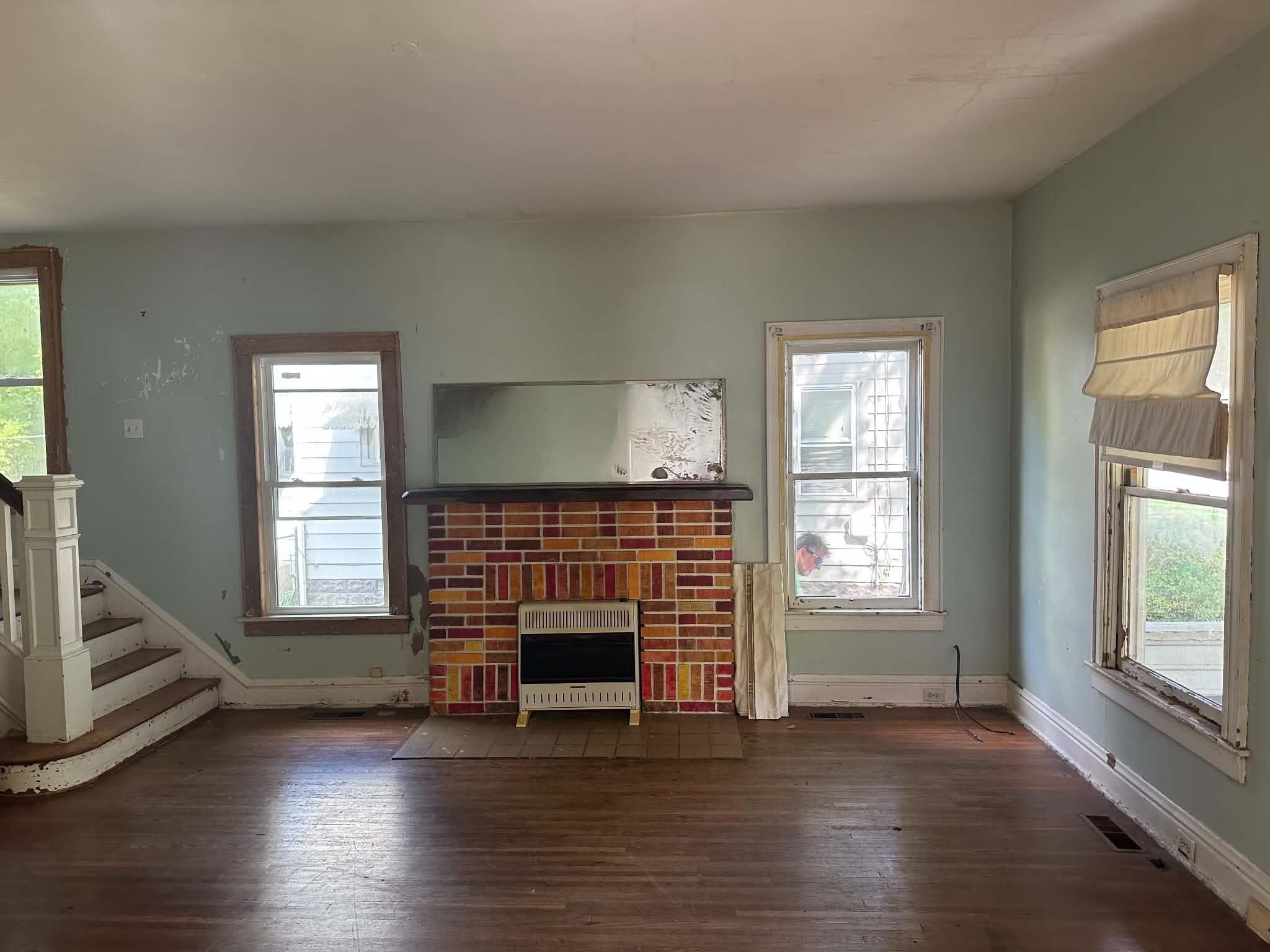 https://zimg.paragon.ice.com/ParagonImages/Property/PH/AABRKY/61052/5/0/0/0d880dbc1614f8c27aafff2990fa6d4e/0/492c8127e85f74d4e6ea7bf3c82dd513/61052-a475bf13-f2dc-46e1-b7e2-b58e0a0c3287.JPG
