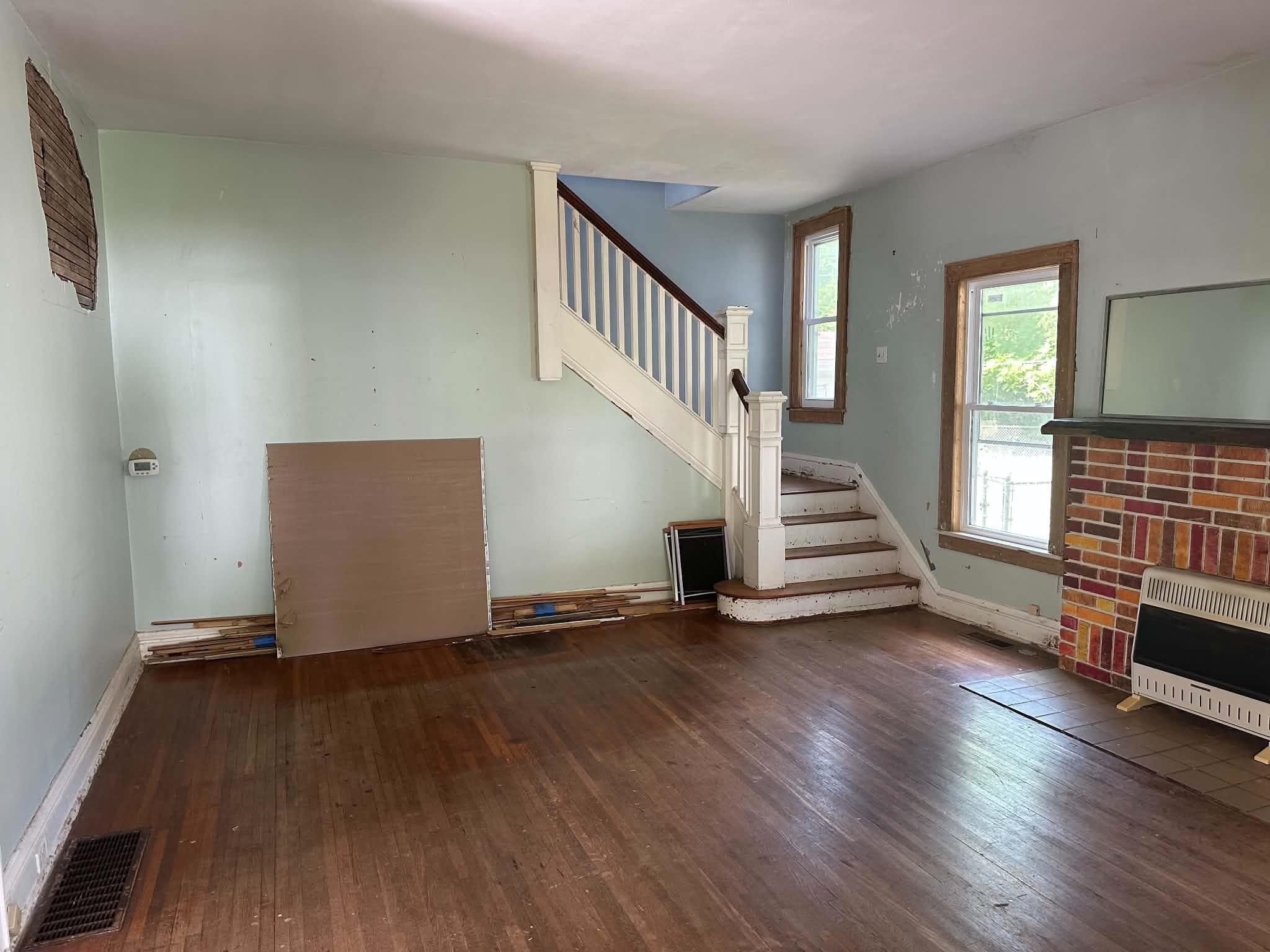 https://zimg.paragon.ice.com/ParagonImages/Property/PH/AABRKY/61052/6/0/0/d2e04ca469a371fb48c2332dd7e93880/0/492c8127e85f74d4e6ea7bf3c82dd513/61052-325b7e5c-3767-4e40-a431-dab52438b586.JPG