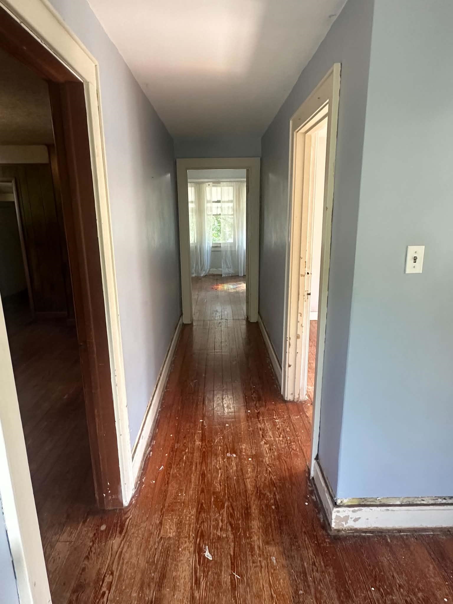 https://zimg.paragon.ice.com/ParagonImages/Property/PH/AABRKY/61052/7/0/0/2e65f3b1217399477421b7e8d0264e36/0/492c8127e85f74d4e6ea7bf3c82dd513/61052-d45ee44e-520b-475b-96c1-72620cb112bc.JPG