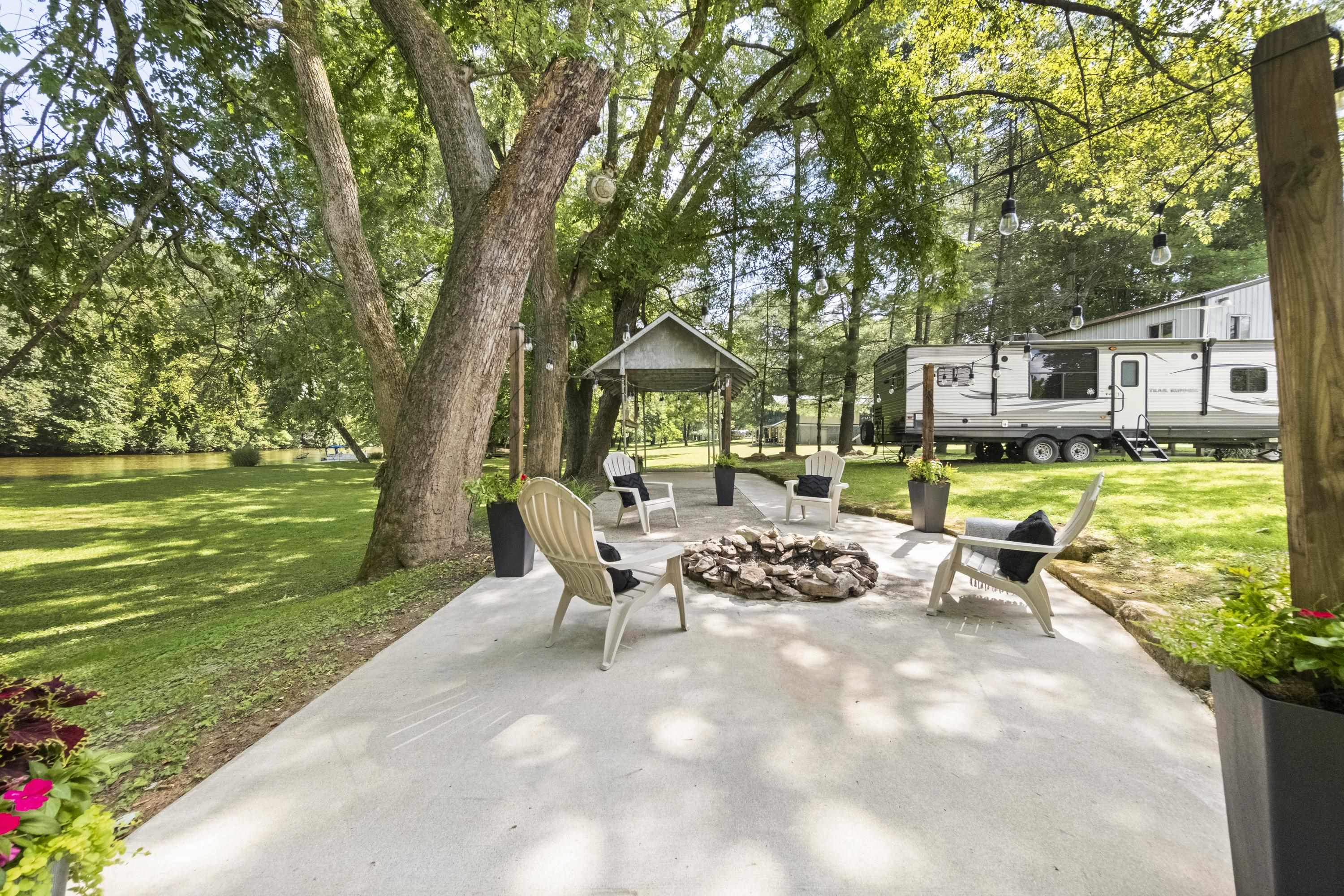 https://zimg.paragon.ice.com/ParagonImages/Property/PH/AABRKY/61061/1/0/0/54be2507f98c95d732ca24d976c3d9f8/0/45dbb5df36204af1d958bcaf281e13c8/61061-5b228faa-db83-48c2-872e-adc680b1ac7e.JPG