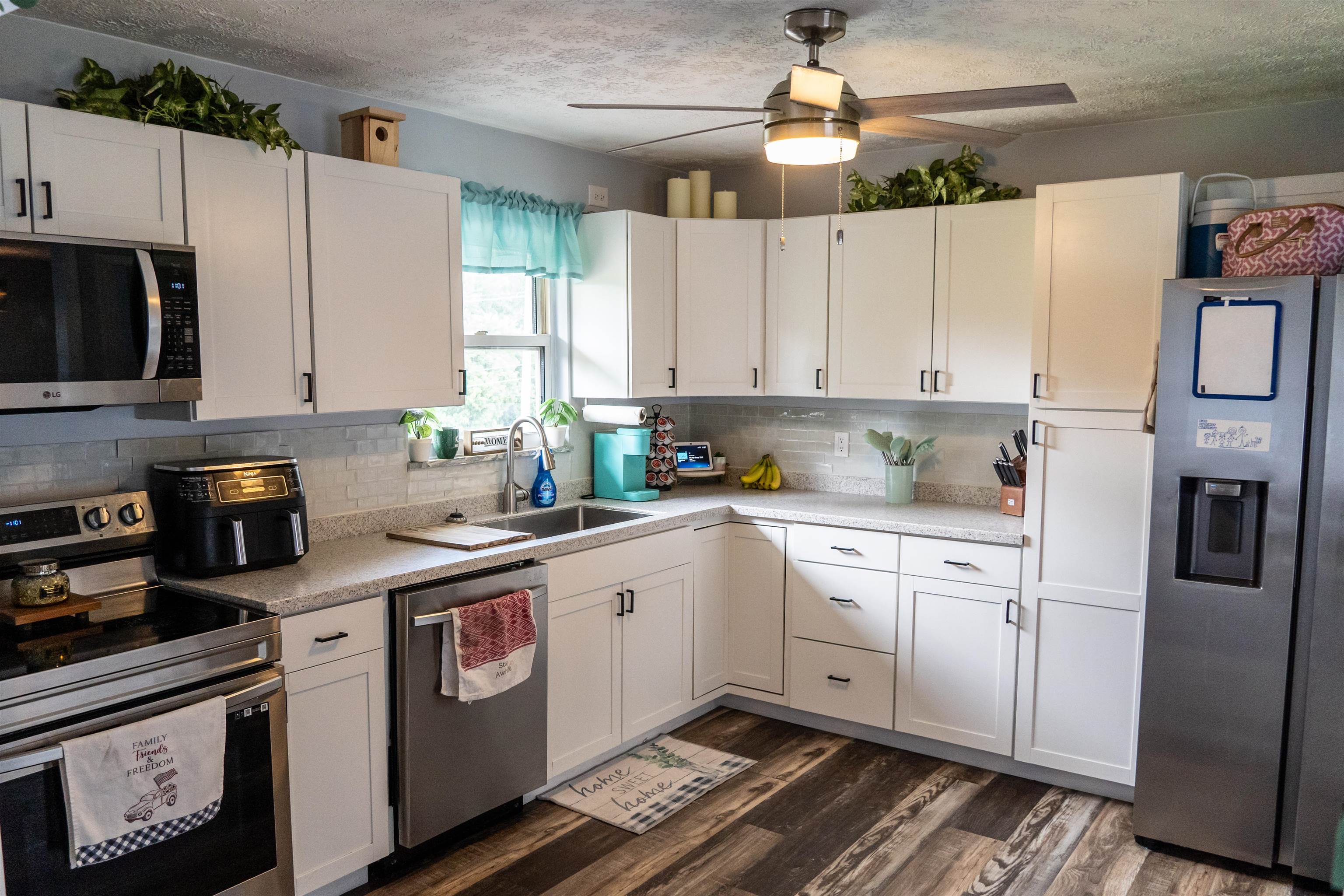 https://zimg.paragon.ice.com/ParagonImages/Property/PH/AABRKY/61065/3/0/0/10631a9e87eed2c3b0ffea2a12ddfdcf/0/d9a30af07c73cb7ff8c89d080a7435c2/61065-98bb830f-451e-4471-94ad-623893ee35c9.JPG