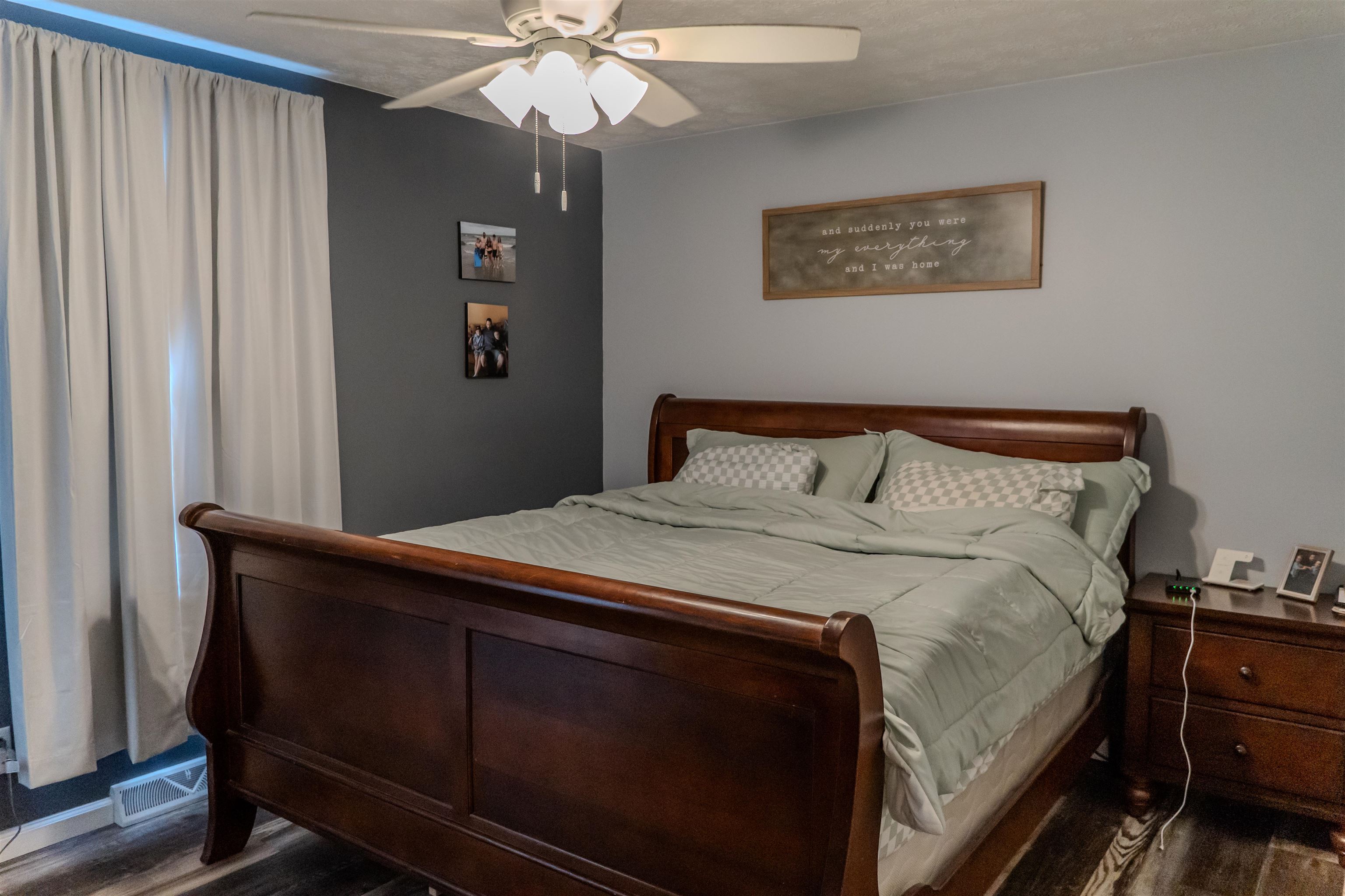 https://zimg.paragon.ice.com/ParagonImages/Property/PH/AABRKY/61065/7/0/0/573d45c66fe0a896e22eb7c9d366f2af/0/d9a30af07c73cb7ff8c89d080a7435c2/61065-3385587b-14c6-45b1-8e51-d702e6cd16d7.JPG