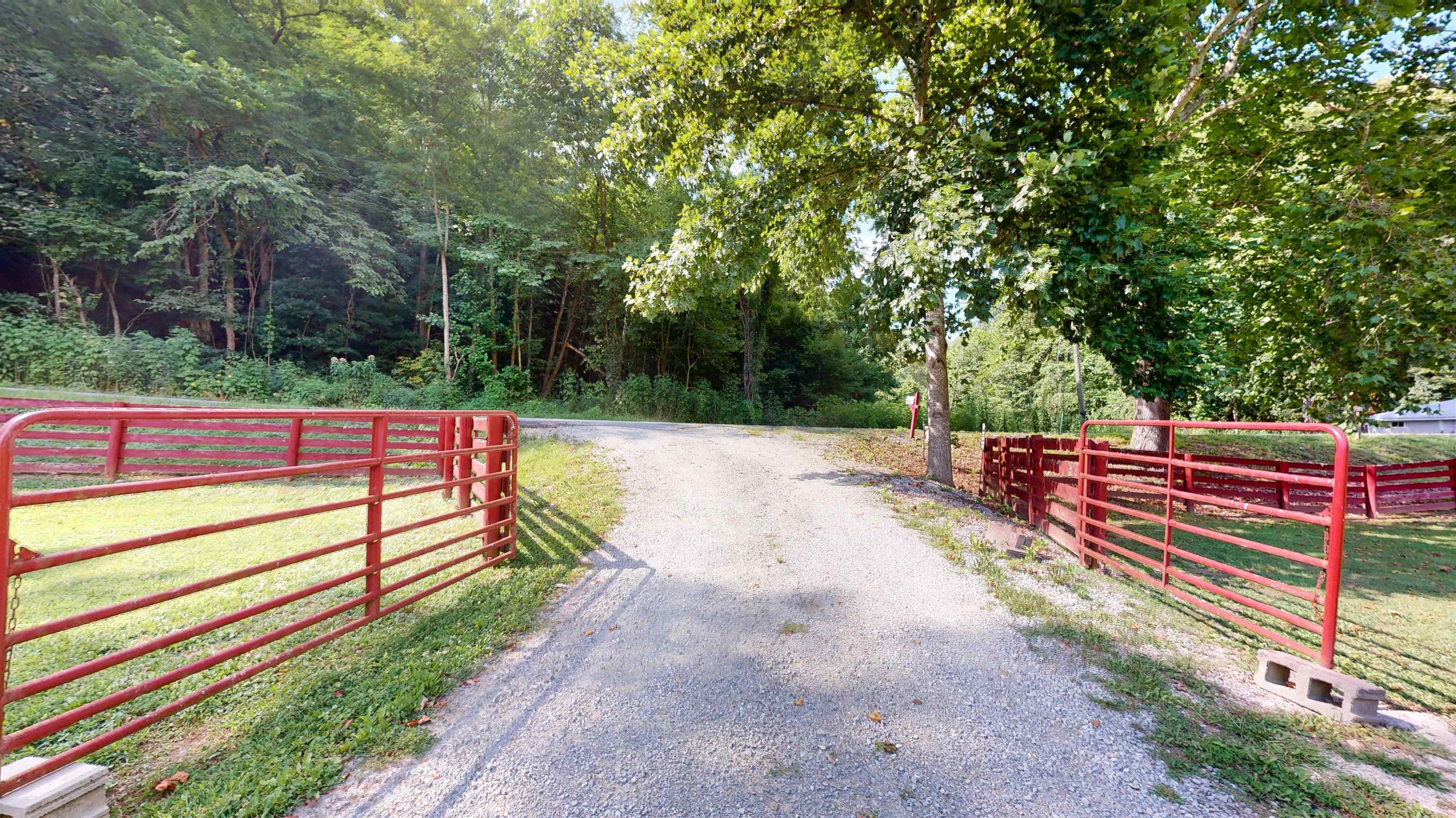 https://zimg.paragon.ice.com/ParagonImages/Property/PH/AABRKY/61067/2/0/0/b7d2d700525b378ad2183c9601e25eee/0/16af9ec8209be3586265633c551cbeb3/61067-b466c35d-850b-4028-93a6-6f5e00f8987e.JPG