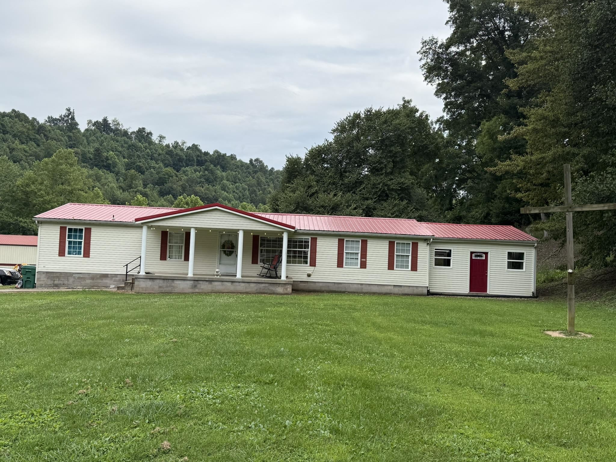 https://zimg.paragon.ice.com/ParagonImages/Property/PH/AABRKY/61067/3/0/0/463711ecce7e816895b9ae4fe2f94b63/0/16af9ec8209be3586265633c551cbeb3/61067-2669de6d-7ac1-4026-9a17-1974bbf8f941.JPG
