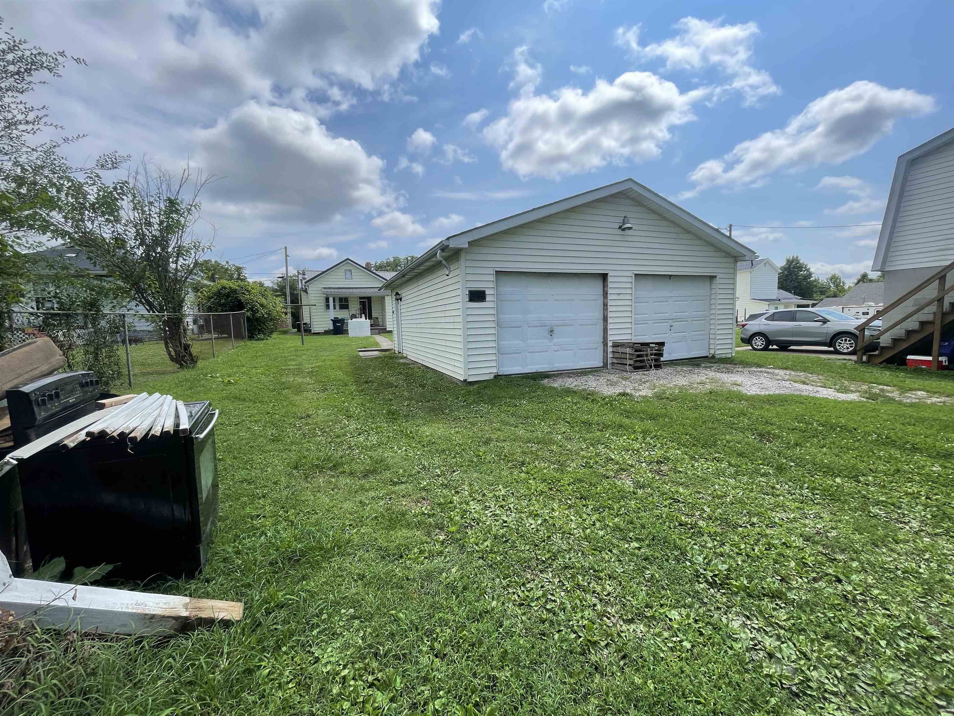 https://zimg.paragon.ice.com/ParagonImages/Property/PH/AABRKY/61080/2/0/0/8f720e3ac8f101c8e9574ae730b67239/0/6d4e8a96de874f2a7b768981ae43bba2/61080-ee0be52a-a640-4081-b9a6-deab44eb516a.JPG