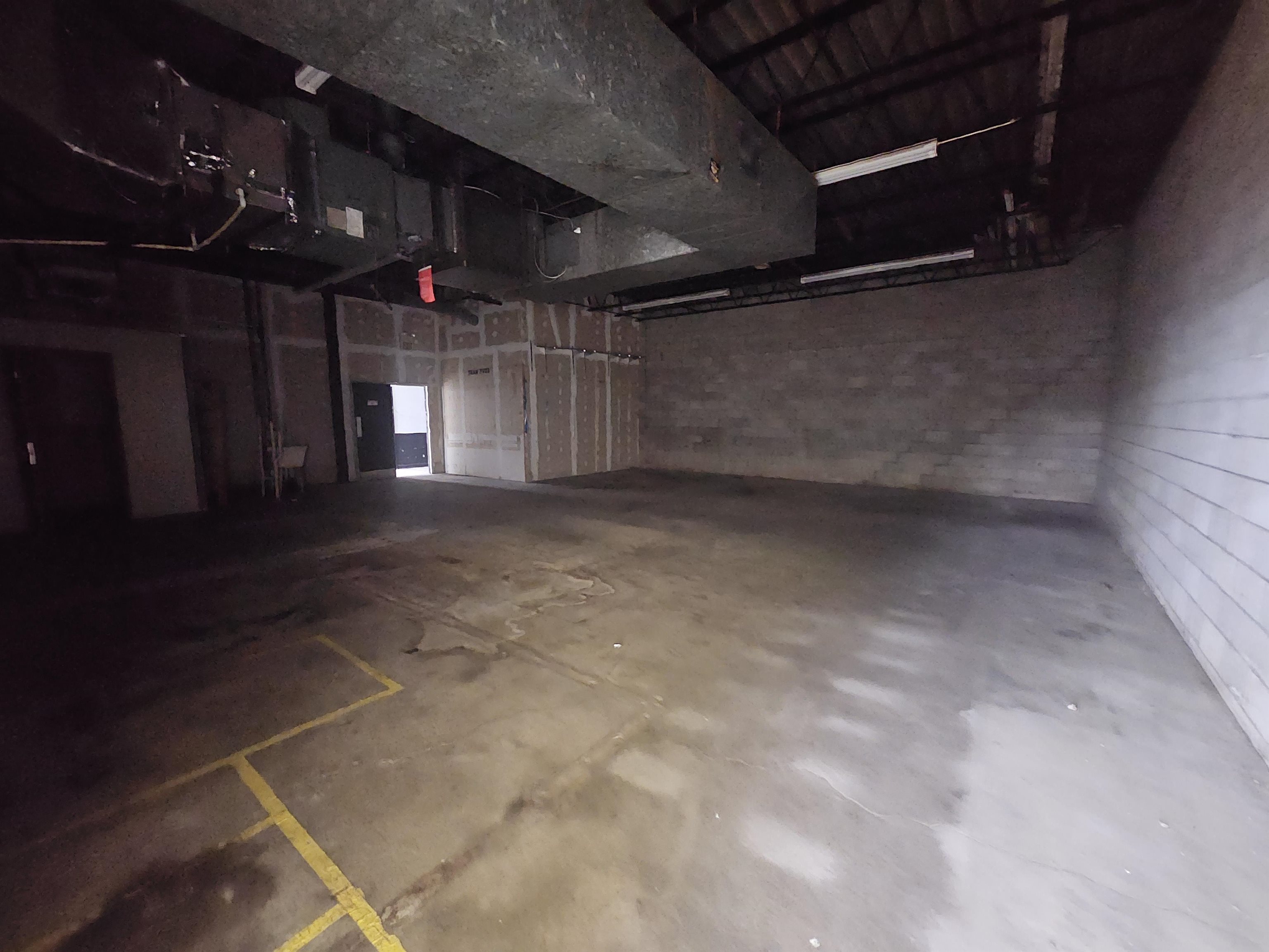 https://zimg.paragon.ice.com/ParagonImages/Property/PH/AABRKY/61084/8/0/0/86c6a42dfc1677c80d9d414eb5deb561/0/8339b044a11a15164b88e1f7f6f27c9b/61084-f682ba28-fc27-4a62-b2be-4d654227c488.JPG