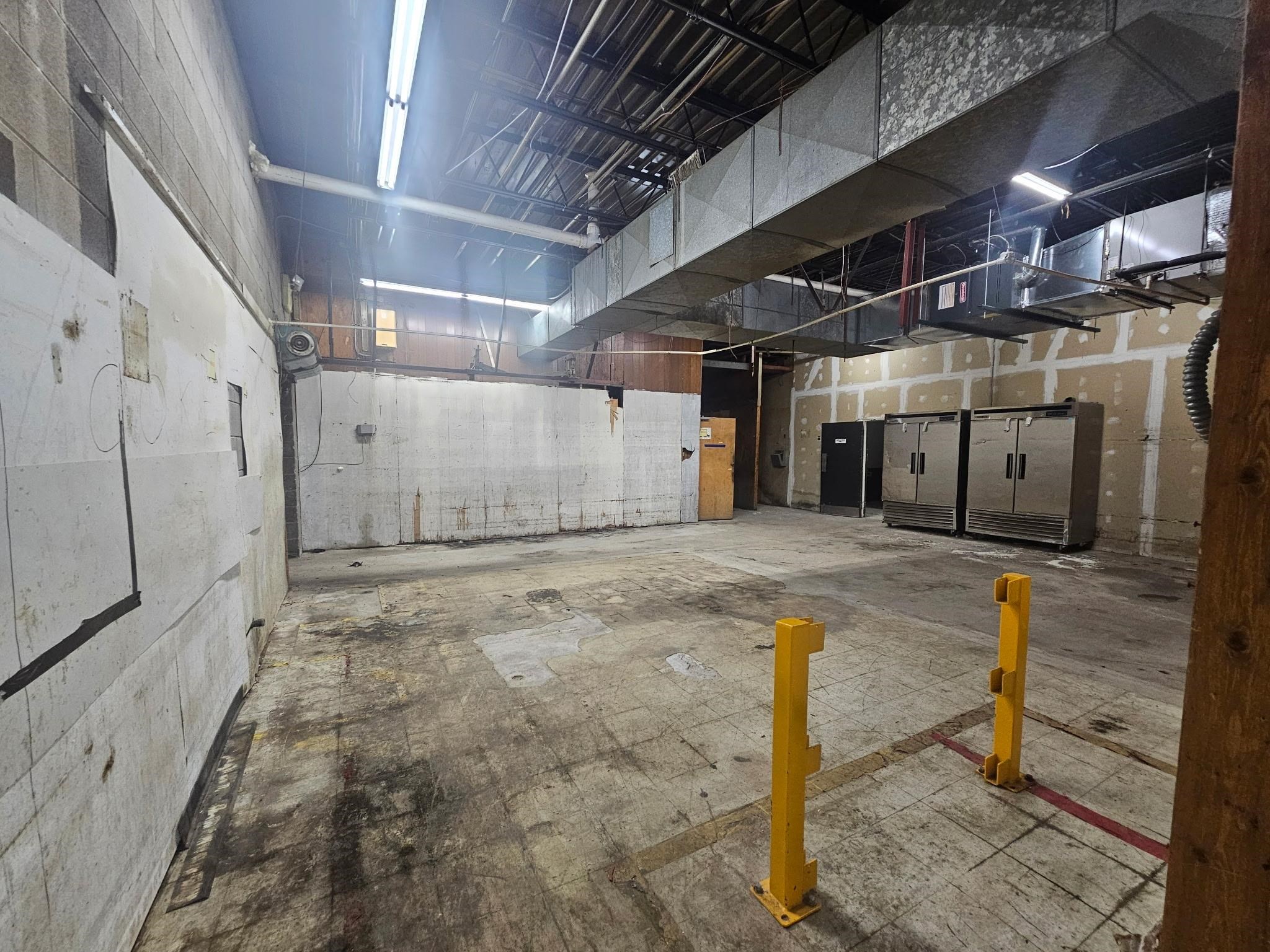 https://zimg.paragon.ice.com/ParagonImages/Property/PH/AABRKY/61085/8/0/0/eaa79f0adcb6b99fa28abef78ec92037/0/6cda7887909d0ad1efd0df6c0a7bff54/61085-46722048-182d-4bed-93e4-23c283793983.JPG