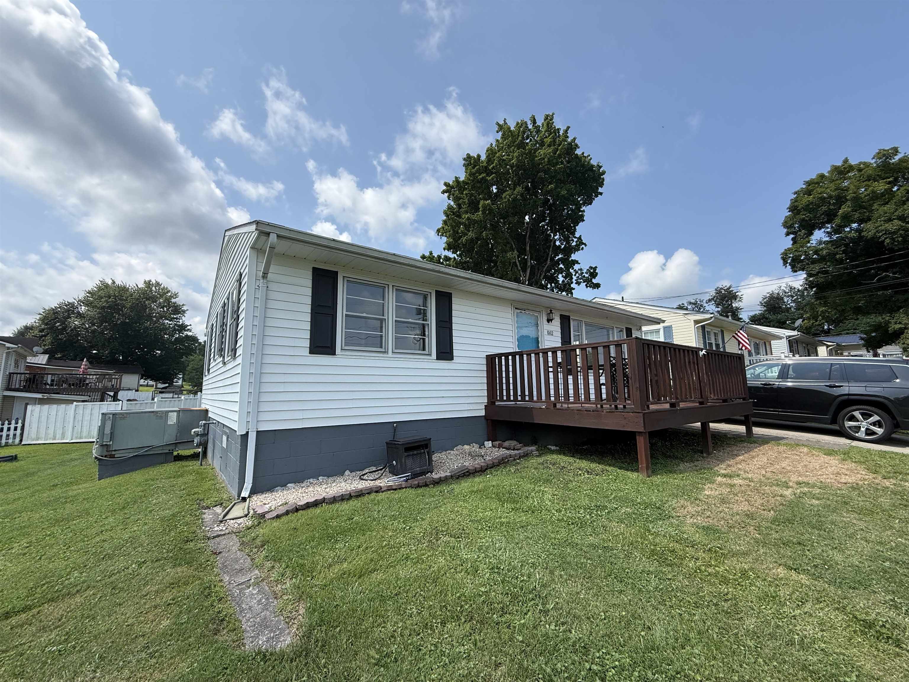 https://zimg.paragon.ice.com/ParagonImages/Property/PH/AABRKY/61087/1/0/0/28fe574f3f7e188cb9301ec39b5f1c13/0/9105876f38f46aac5f2be79384f709d9/61087-752dd424-5dc1-4890-a528-583ab78f26ea.JPG