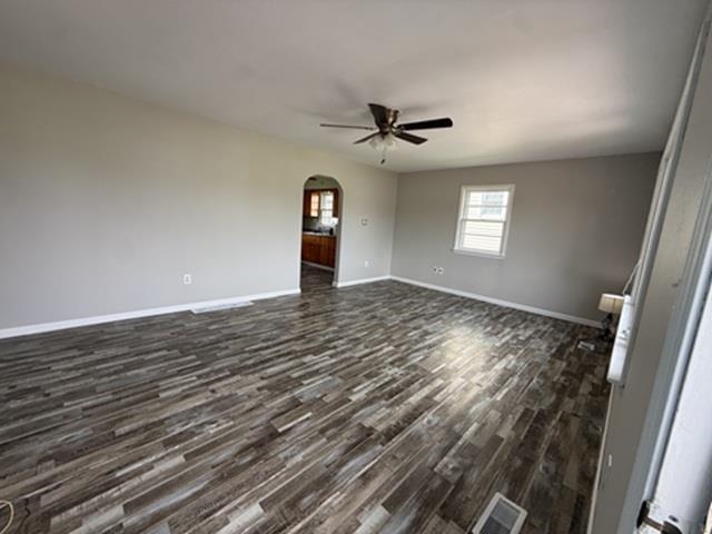 https://zimg.paragon.ice.com/ParagonImages/Property/PH/AABRKY/61087/3/0/0/3937b66211e042f62a902800fe264cc4/0/9105876f38f46aac5f2be79384f709d9/61087-e67529dc-19d1-4946-b056-42b2a947074b.JPG