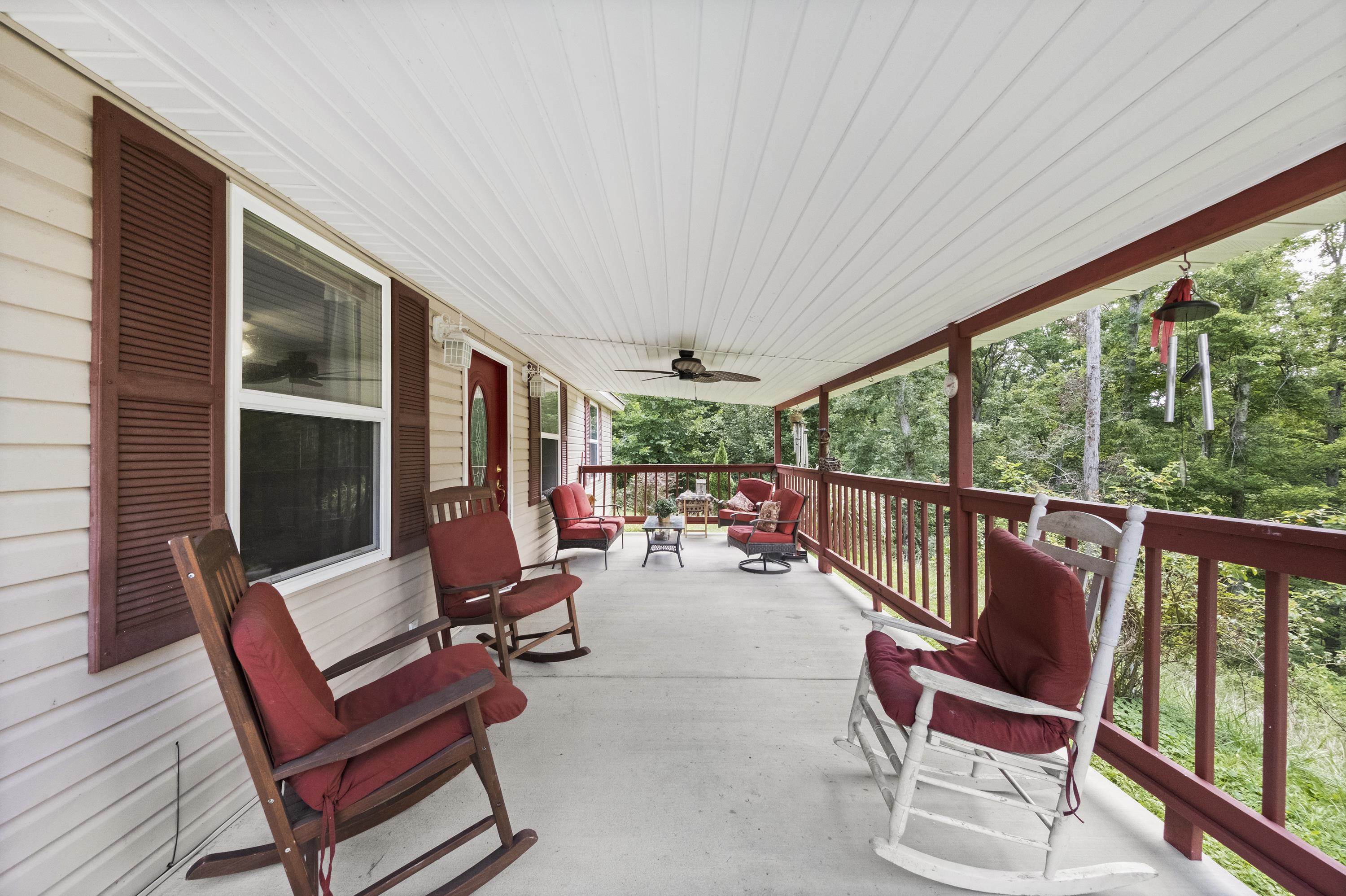 https://zimg.paragon.ice.com/ParagonImages/Property/PH/AABRKY/61088/2/0/0/440d1a801f1a0dde0803858f231fab0c/0/ee47b7f9f593290fa3056b629906ea63/61088-d251d828-63f9-429f-b0af-25c66f3b2387.JPG