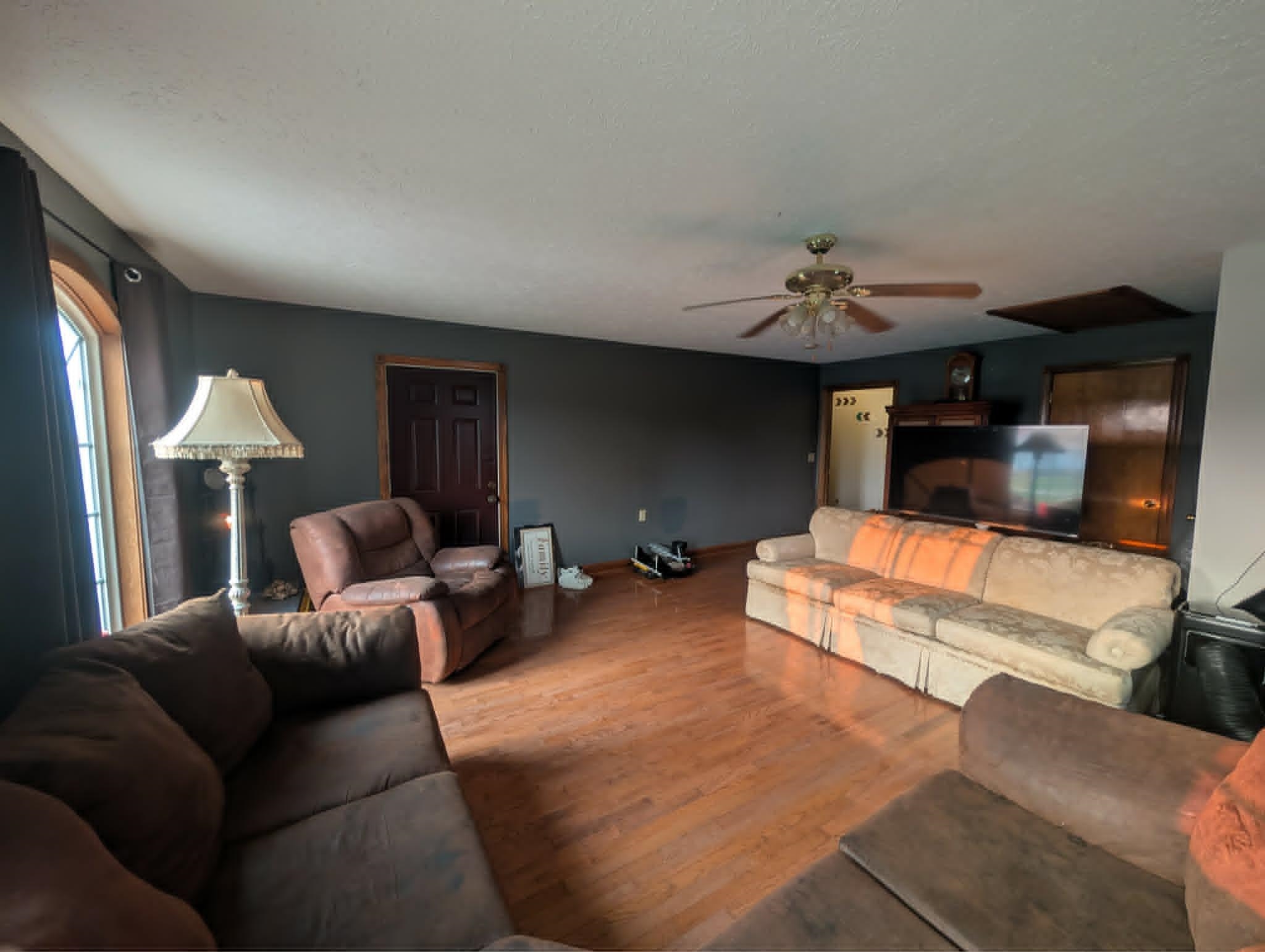 https://zimg.paragon.ice.com/ParagonImages/Property/PH/AABRKY/61092/10/0/0/db88546dea4ac7b7f5272b5363ffe085/0/88721b1102c9a5713bd81350d3a23870/61092-98f1804d-755f-4d77-9af0-e412f94911a4.JPG