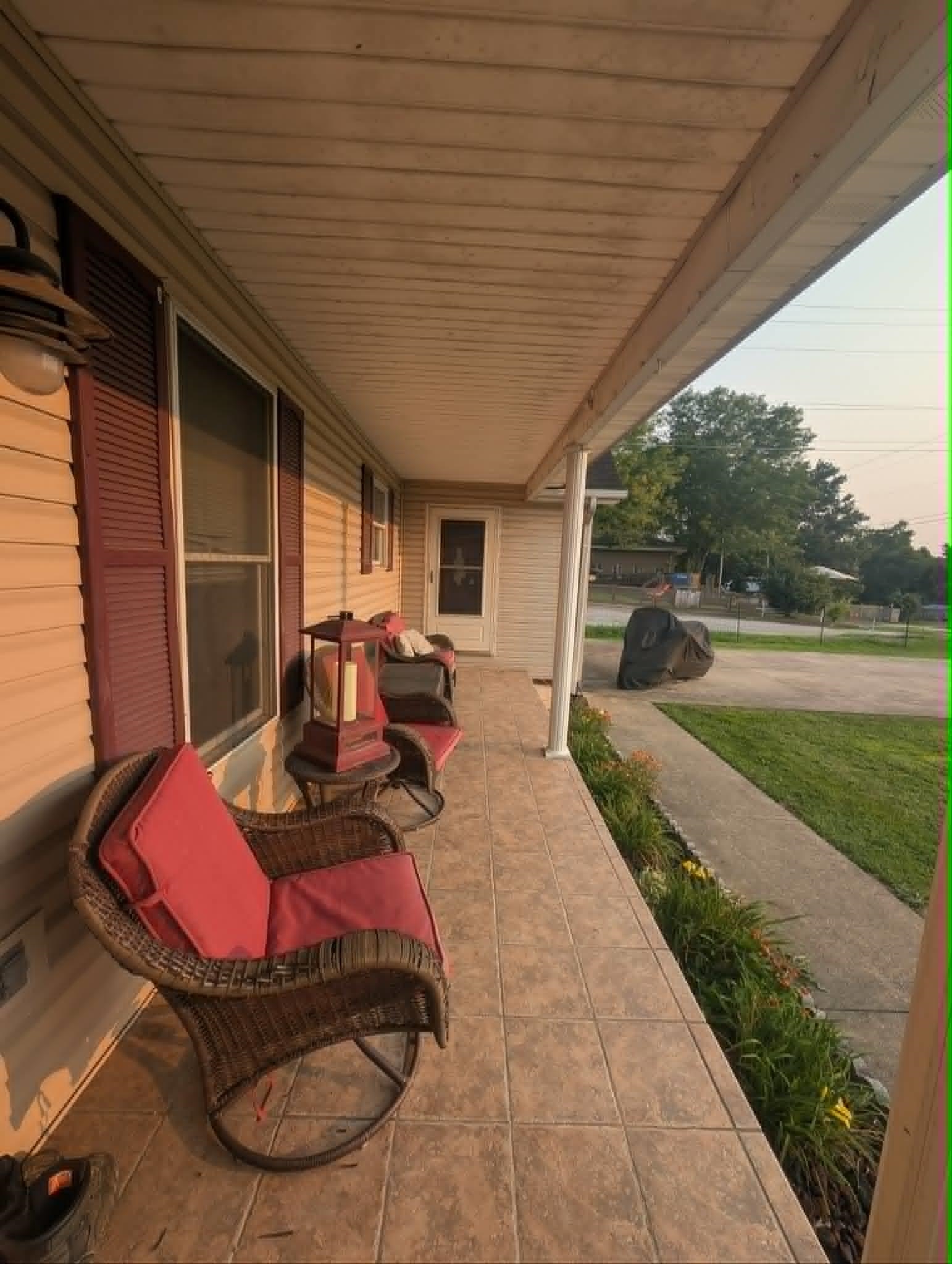 https://zimg.paragon.ice.com/ParagonImages/Property/PH/AABRKY/61092/3/0/0/4b384d304e433674ef5112e543a934c1/0/88721b1102c9a5713bd81350d3a23870/61092-84a32bcf-de15-4be0-ad2c-559ed7a5a3c3.JPG