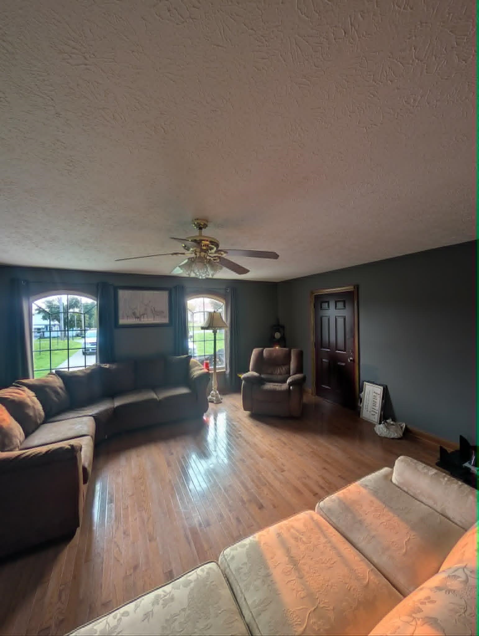 https://zimg.paragon.ice.com/ParagonImages/Property/PH/AABRKY/61092/9/0/0/a6a3f5506f8f45d870d854aba255dfaf/0/88721b1102c9a5713bd81350d3a23870/61092-61c7bfbb-4960-457d-82e5-21e8d613ce85.JPG