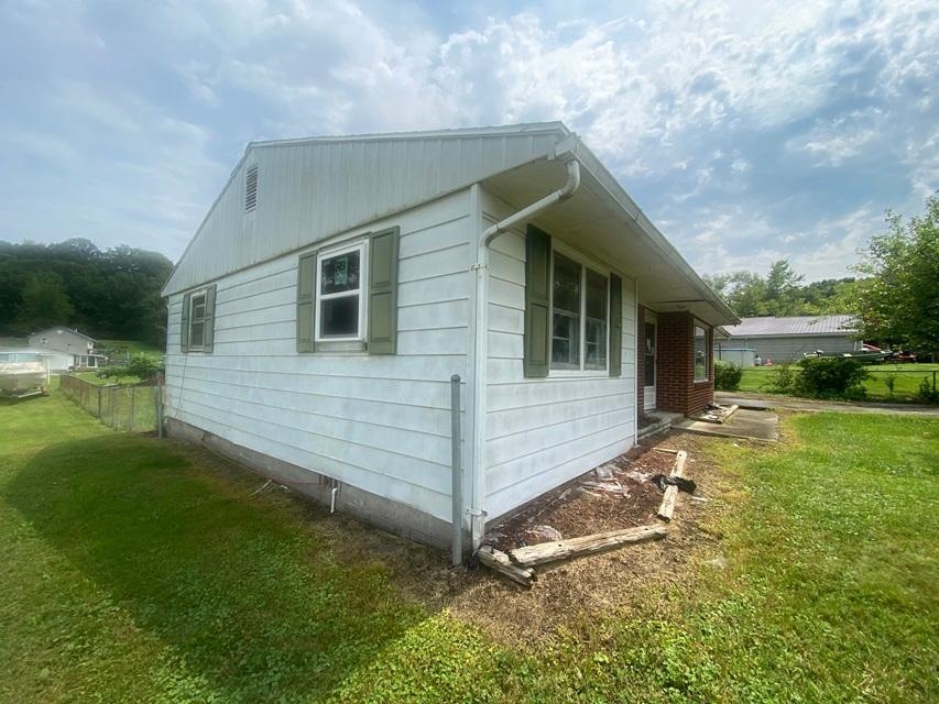 https://zimg.paragon.ice.com/ParagonImages/Property/PH/AABRKY/61093/2/0/0/59ae739f2496df751e8dc6be8326ab43/0/f20ac9e36d41bf2335793fd000dcada6/61093-7e290fc8-b845-43cd-b960-54e3d9d2c616.JPG