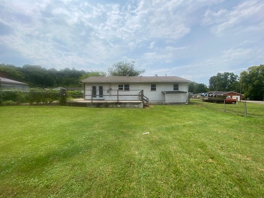 https://zimg.paragon.ice.com/ParagonImages/Property/PH/AABRKY/61093/4/0/0/564a331daaa03d6ed553de8b6b372ee3/0/f20ac9e36d41bf2335793fd000dcada6/61093-d2f1a0e9-5a09-4d4c-8702-2b7ce11aa18b.JPG
