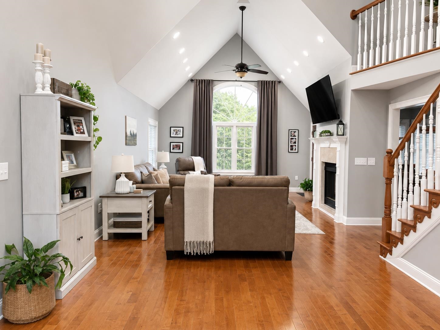 https://zimg.paragon.ice.com/ParagonImages/Property/PH/AABRKY/61097/8/0/0/ffedd07041351739cac38867fd91551e/0/8843b084b8e0f71a6686ad53b357f525/61097-6c5d7d41-7b2d-4b77-b0b1-97670e6a1984.JPG