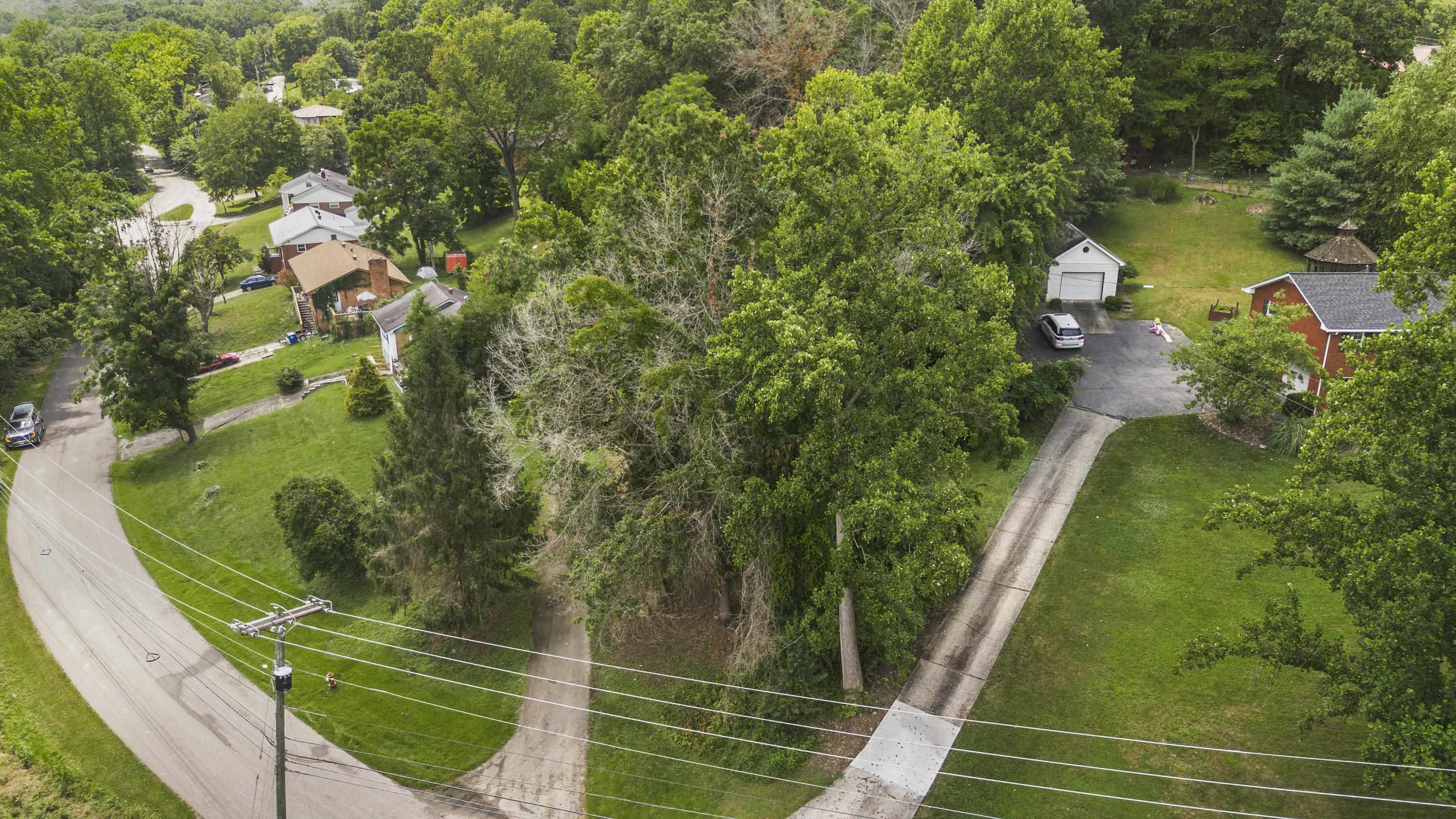 https://zimg.paragon.ice.com/ParagonImages/Property/PH/AABRKY/61099/3/0/0/a4e771d9f529dfadce421205e569a0a4/0/f778960c9086e822ab9b78dbdc5dcf86/61099-cdc92b3f-e254-43ed-a7cf-aaf30ad4cb99.JPG