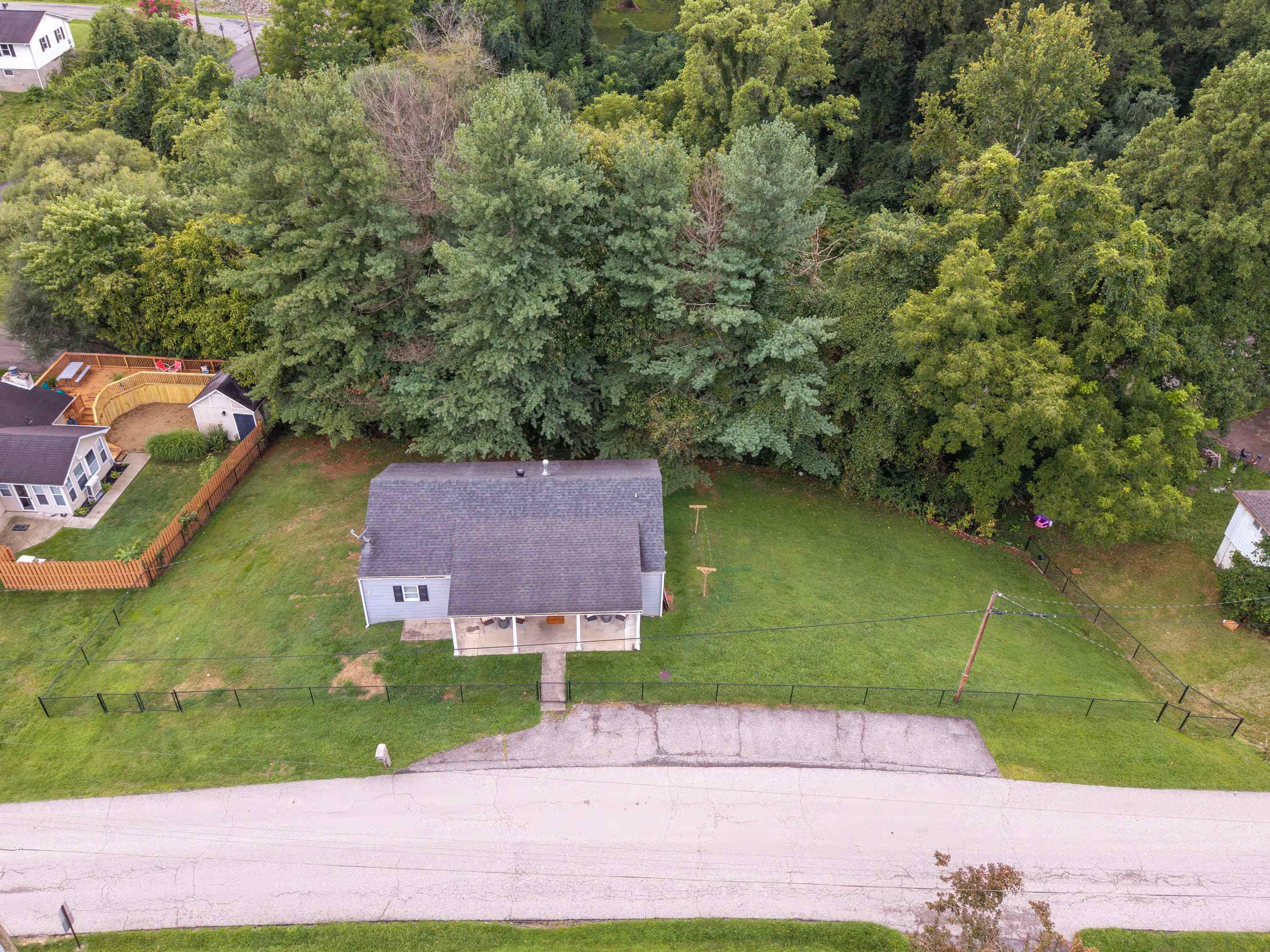 https://zimg.paragon.ice.com/ParagonImages/Property/PH/AABRKY/61107/2/0/0/f343f842bacb811b1047653e29a4fe8f/0/f00162b5d5dc2ac4d4853a2657fa8ebf/61107-3f098a0b-eab3-4cbb-92d2-036367753fb6.JPG