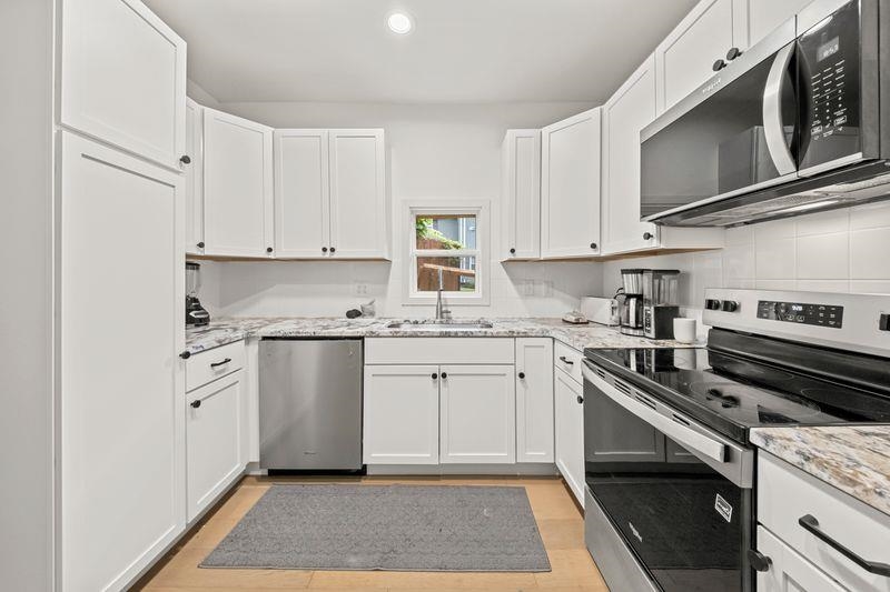 https://zimg.paragon.ice.com/ParagonImages/Property/PH/AABRKY/61109/12/0/0/57e54a382214d4e351cb8e871e16c389/0/7cc396df8c13c6a21cb2641d39d9c946/61109-f445f8fc-9cb6-40ca-bec8-1117da7b72d7.JPG
