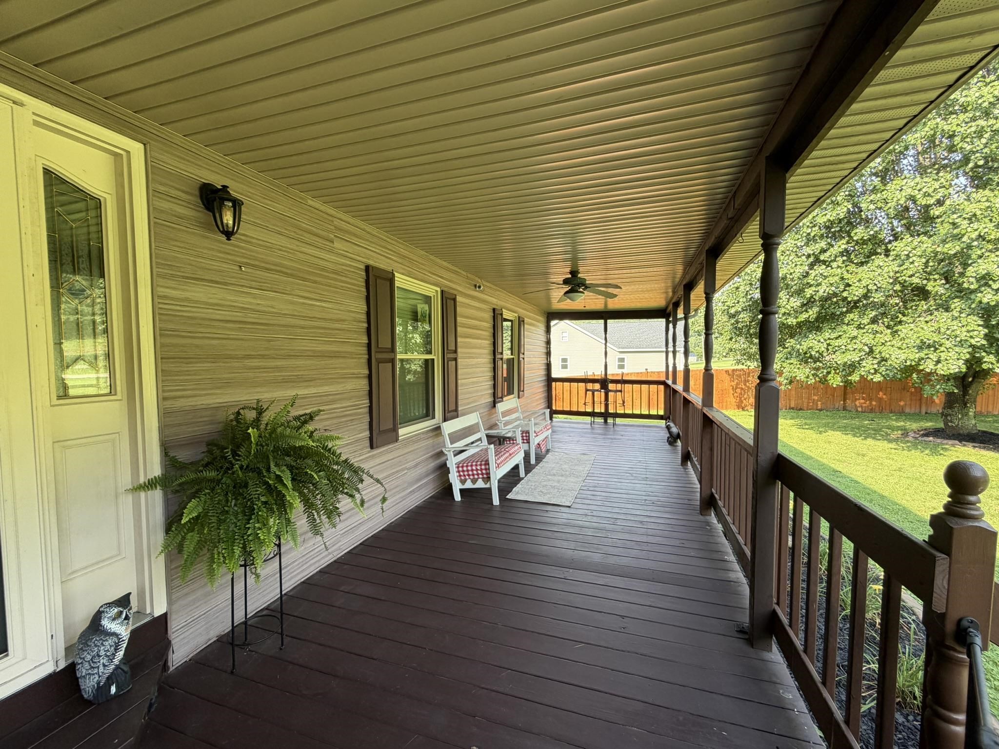 https://zimg.paragon.ice.com/ParagonImages/Property/PH/AABRKY/61110/2/0/0/f74fe09ffd54cf23efadf6437b76fe31/0/3a5c71b4e147e059b7a0614d1aa578ea/61110-88f81792-e162-45e9-91d3-81052d4c7e9b.JPG
