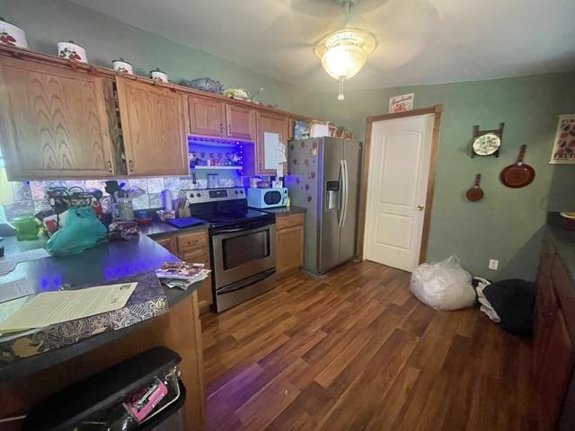 https://zimg.paragon.ice.com/ParagonImages/Property/PH/AABRKY/61118/6/0/0/443278f49223ab43de295e28673b5a44/0/44ffabe982c671c4ae5b8193e59ed8aa/61118-6aa8e5cd-df06-480a-a894-a08f30014a47.JPG