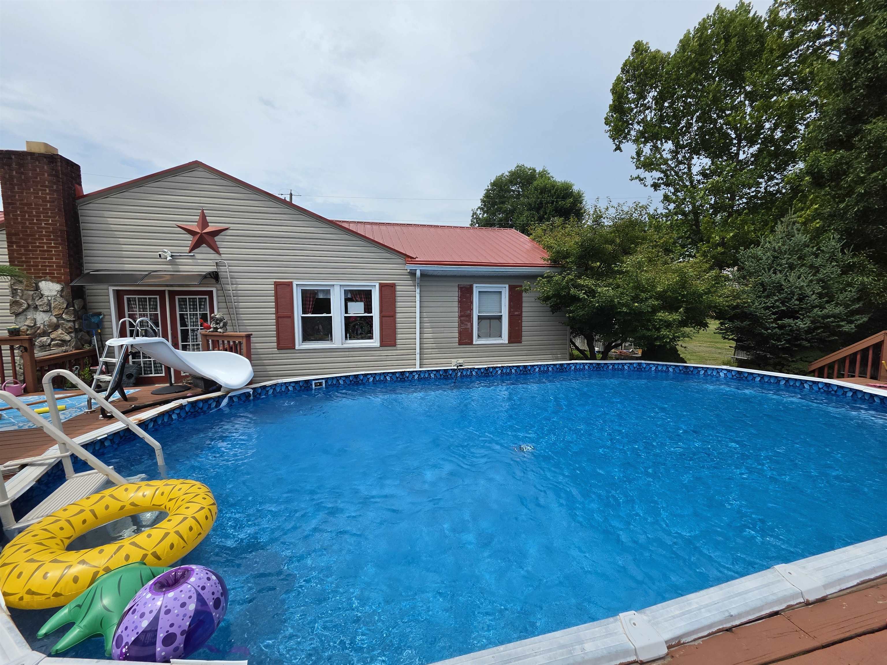 https://zimg.paragon.ice.com/ParagonImages/Property/PH/AABRKY/61126/5/0/0/d539b6f67b28c747d97ec24dff44985a/0/75ecee9640480718ce86987c795efed0/61126-22ccc15b-3b9b-4df6-abb0-809de7eb9d41.JPG