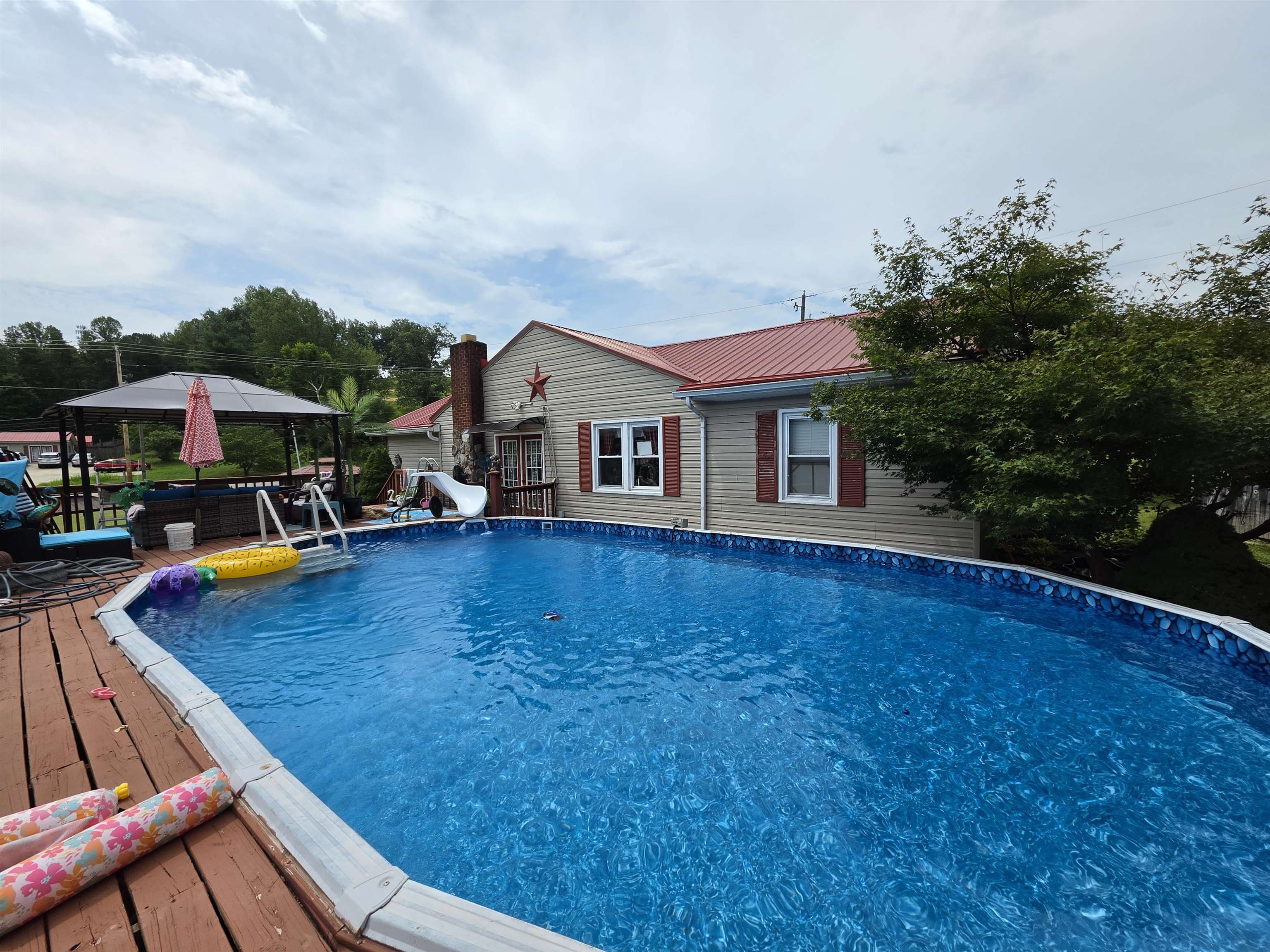 https://zimg.paragon.ice.com/ParagonImages/Property/PH/AABRKY/61126/6/0/0/f64acc62adec1101c0ecdd1d28d14218/0/75ecee9640480718ce86987c795efed0/61126-e10157df-48d0-470a-a58b-2ddeee3dc4d8.JPG