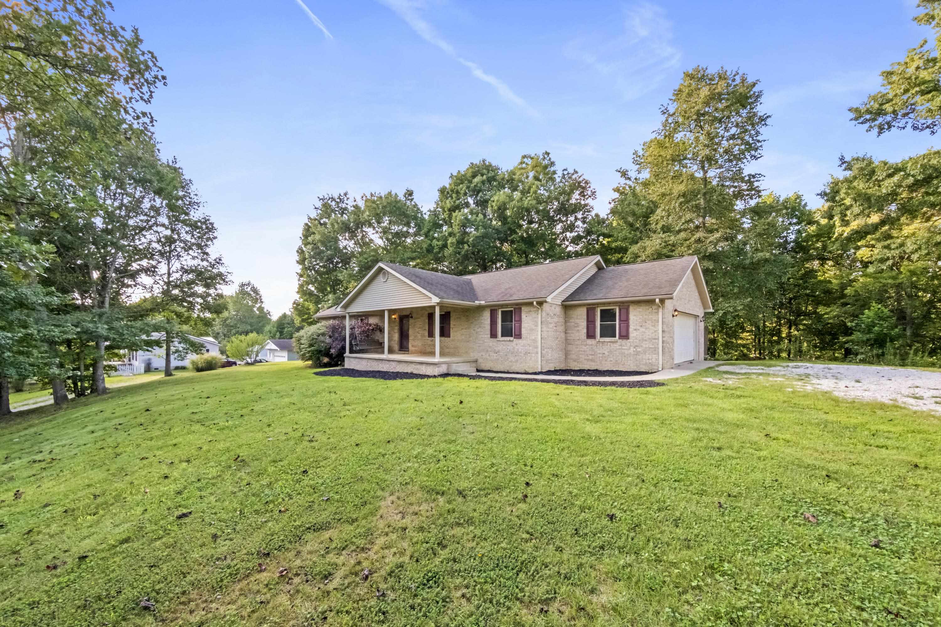 https://zimg.paragon.ice.com/ParagonImages/Property/PH/AABRKY/61127/8/0/0/4bd94e2bb5598630102056e5681f3af3/0/674d8786004f73b5516639d81c25beb9/61127-554786d0-0567-43bb-9a56-1ded06241ab8.JPG