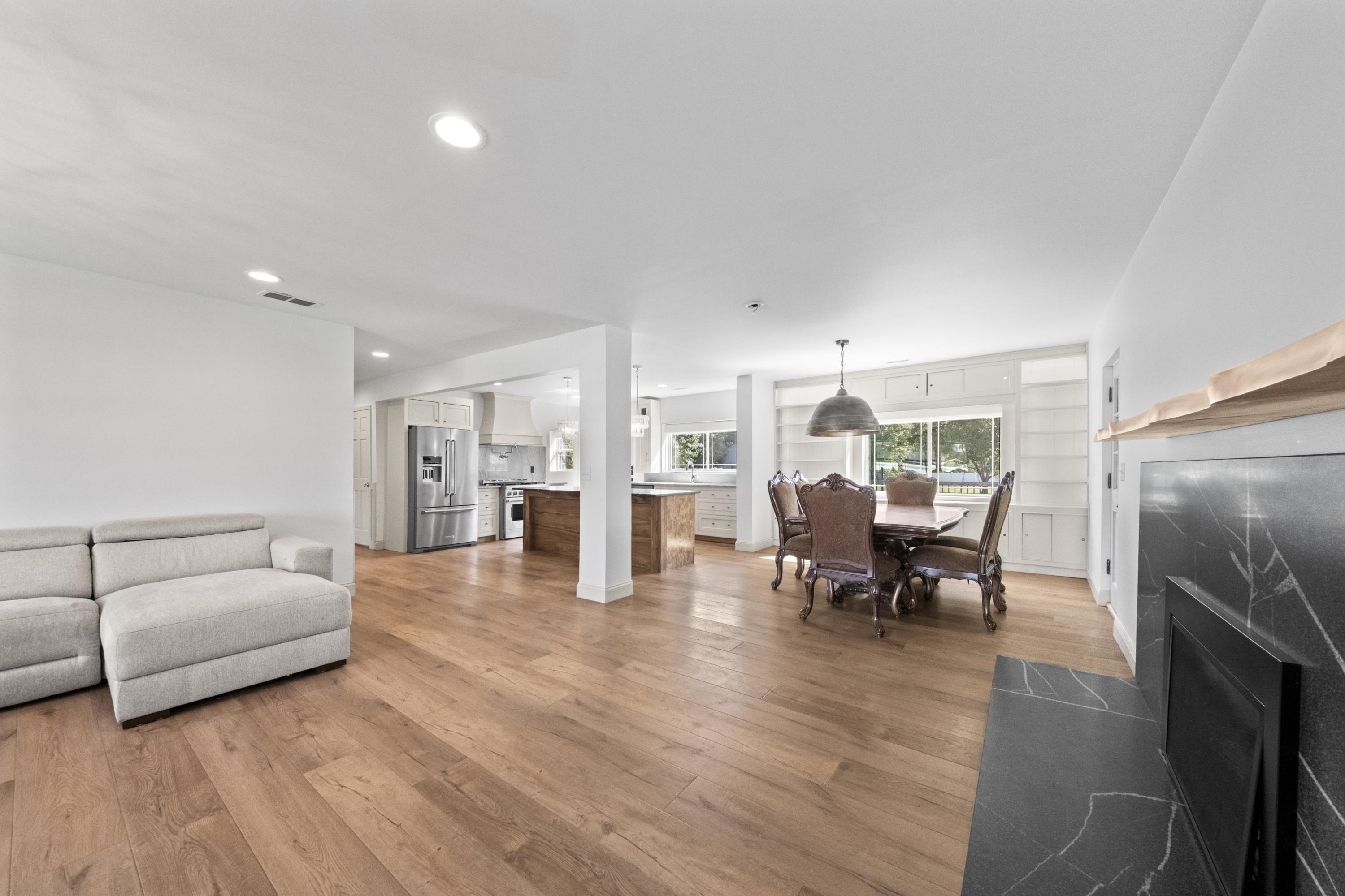 https://zimg.paragon.ice.com/ParagonImages/Property/PH/AABRKY/61128/5/0/0/884a0532bc2ad1f3d43153721473050f/0/32192b16232ce21104f4b5c9a6a61b17/61128-3e0d5599-56c6-4976-83b9-b32391d35474.JPG