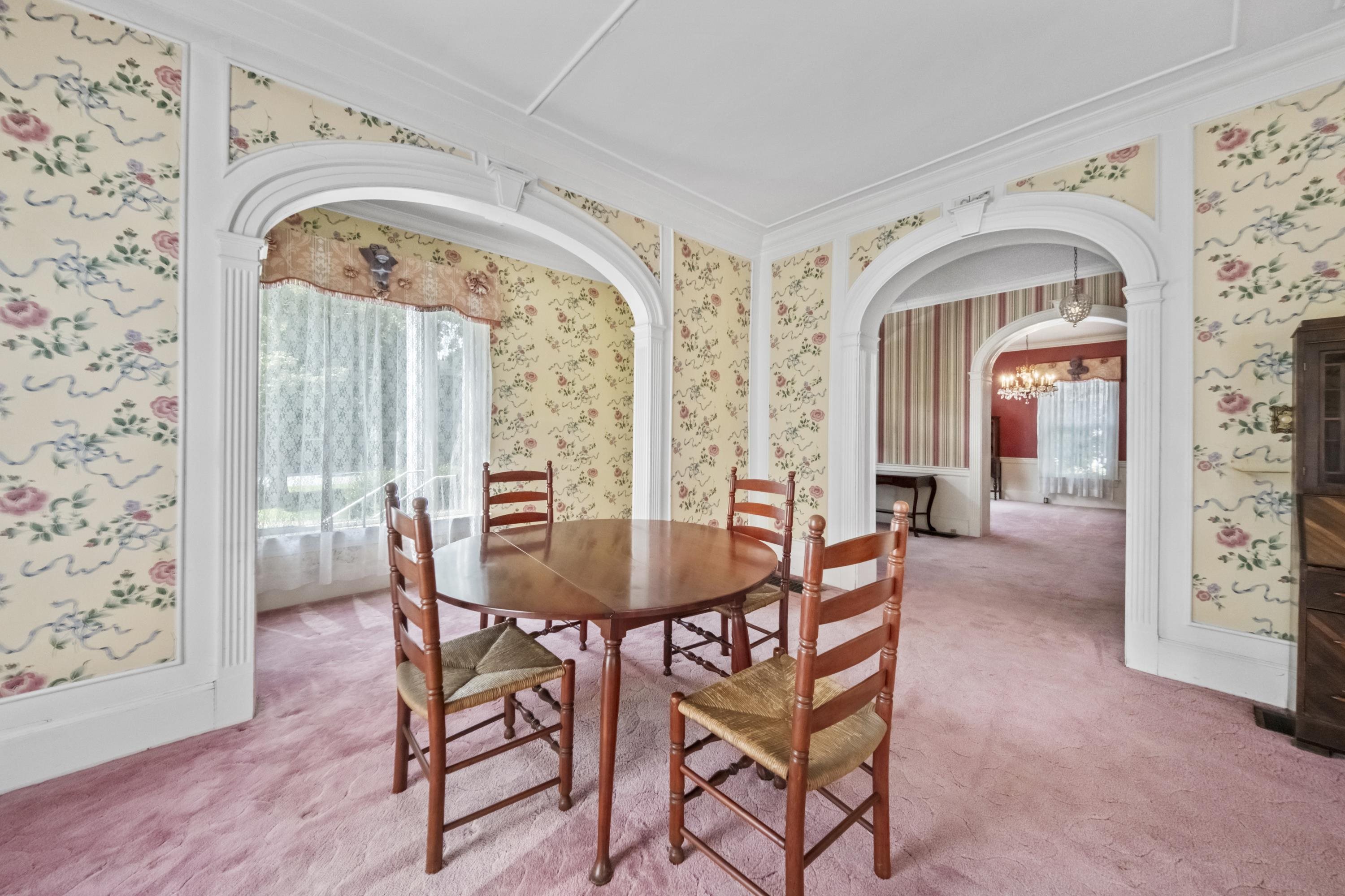 https://zimg.paragon.ice.com/ParagonImages/Property/PH/AABRKY/61132/10/0/0/f52c9080cbc46e962e61d58526a9be6c/0/34e492f59aed1d2b3e8a83af163c7ca2/61132-ffe00718-8048-416e-9edb-c8c808bd95cb.JPG
