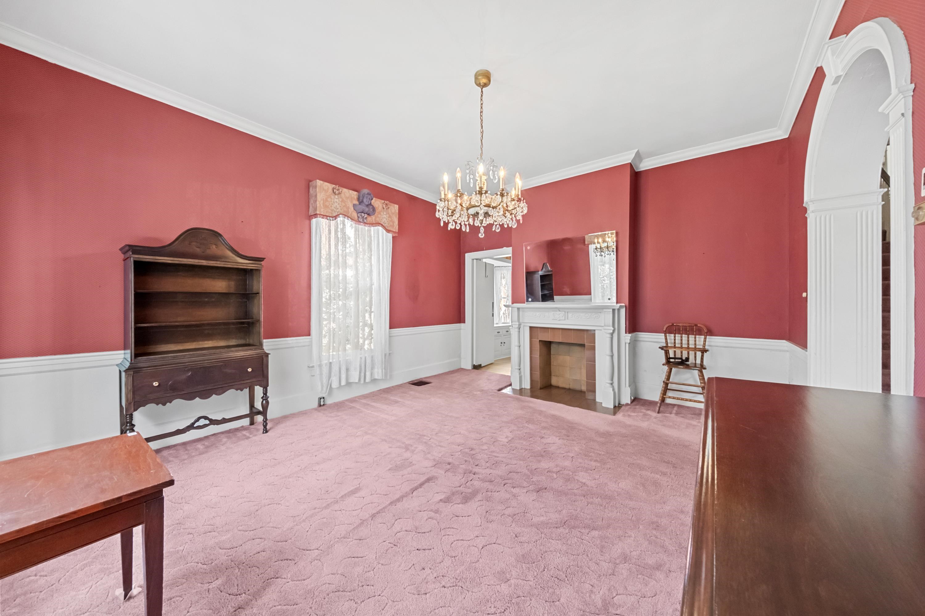 https://zimg.paragon.ice.com/ParagonImages/Property/PH/AABRKY/61132/11/0/0/a2bd3bab06d5348ae60e3e3a164ae741/0/34e492f59aed1d2b3e8a83af163c7ca2/61132-2e94828b-f059-4d91-a4c4-c3968f985da0.JPG