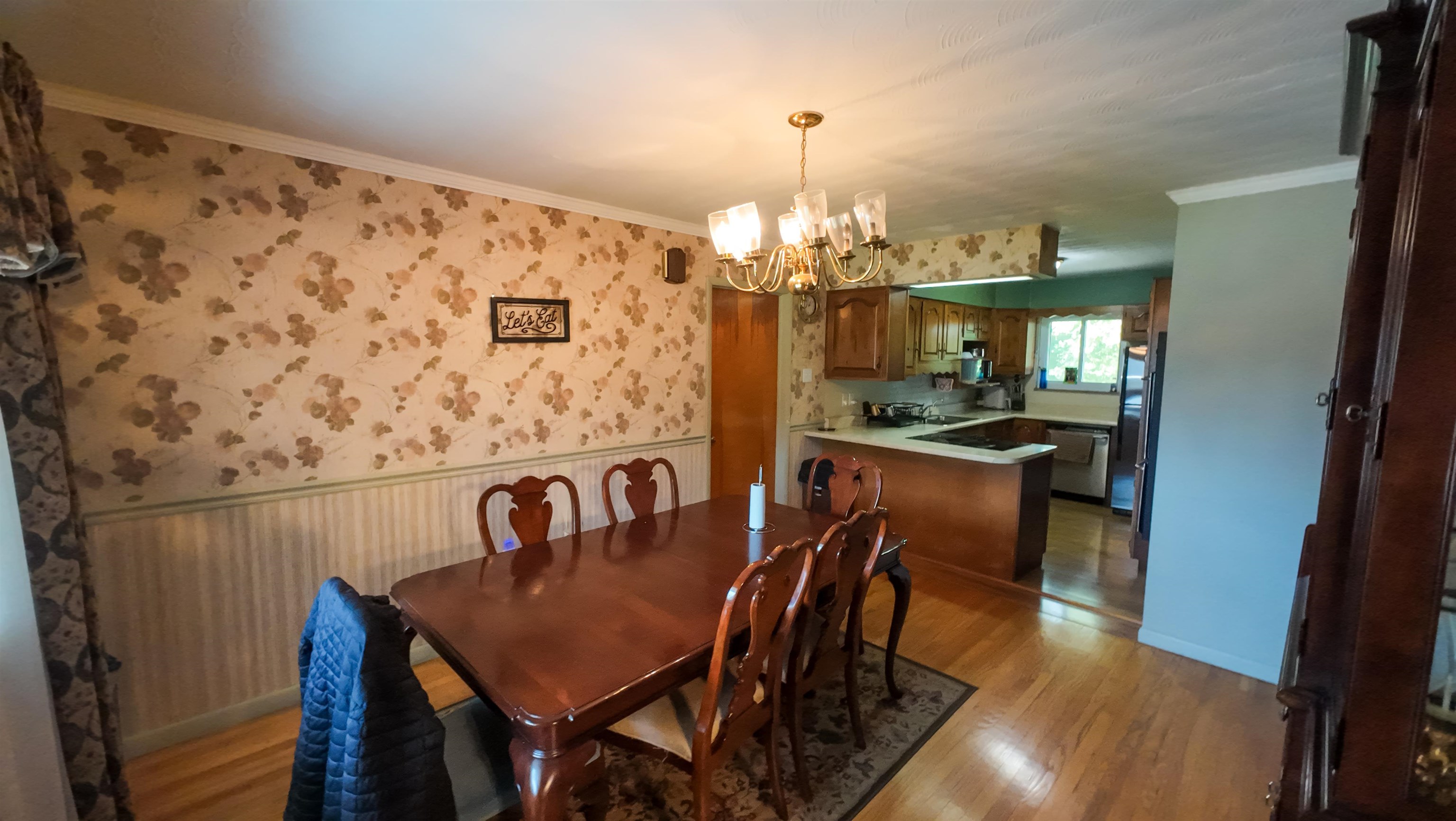 https://zimg.paragon.ice.com/ParagonImages/Property/PH/AABRKY/61134/3/0/0/c47fc7ce9afe2d82f5502be9ab476d2b/0/26f8c3ef7e0480b76fad99d4b2ee9dc6/61134-ab556966-c7e0-482c-8957-297ac5da584c.JPG